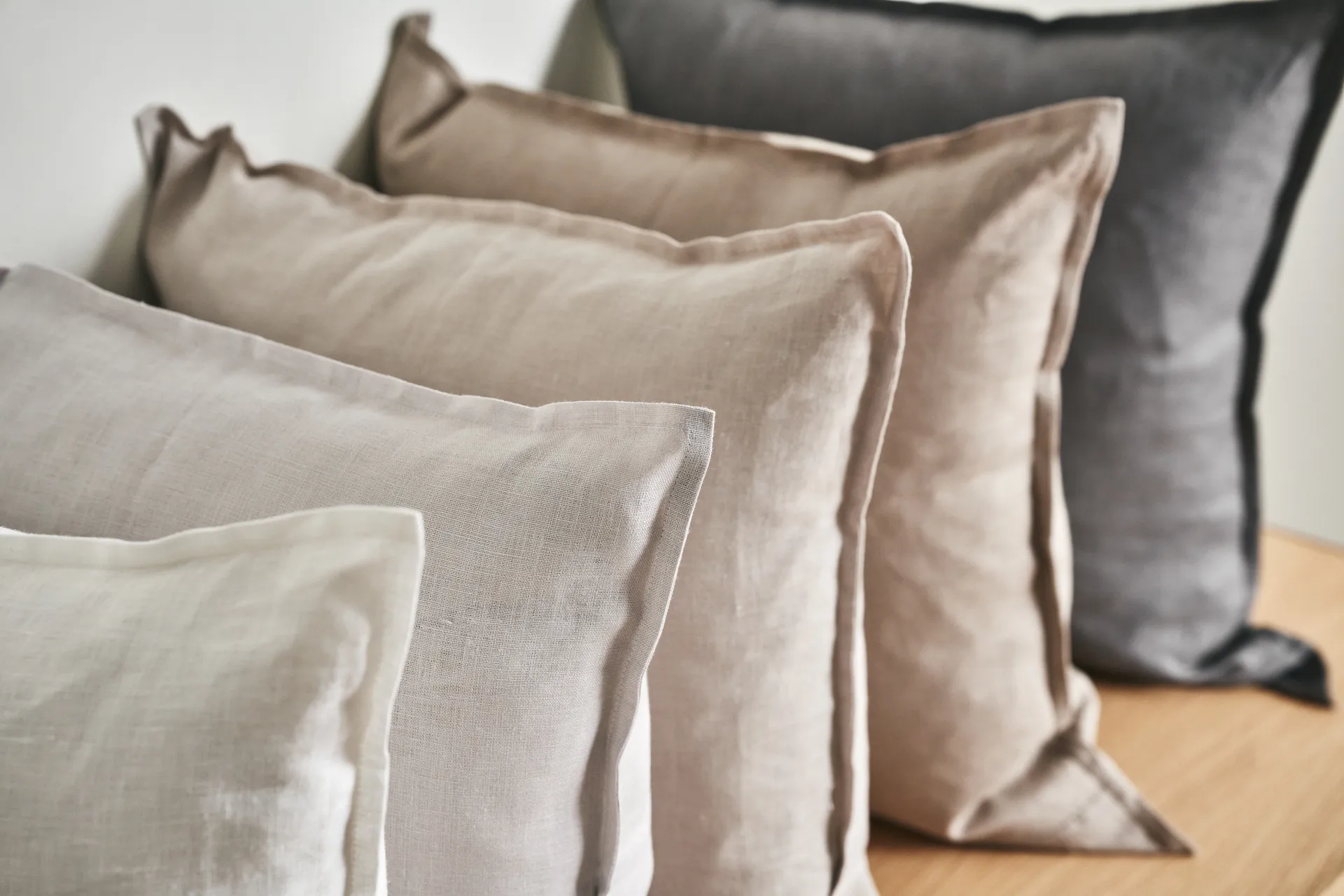 Calm kuddfodral linne 50x50 cm, Icy Grey Scandi Living