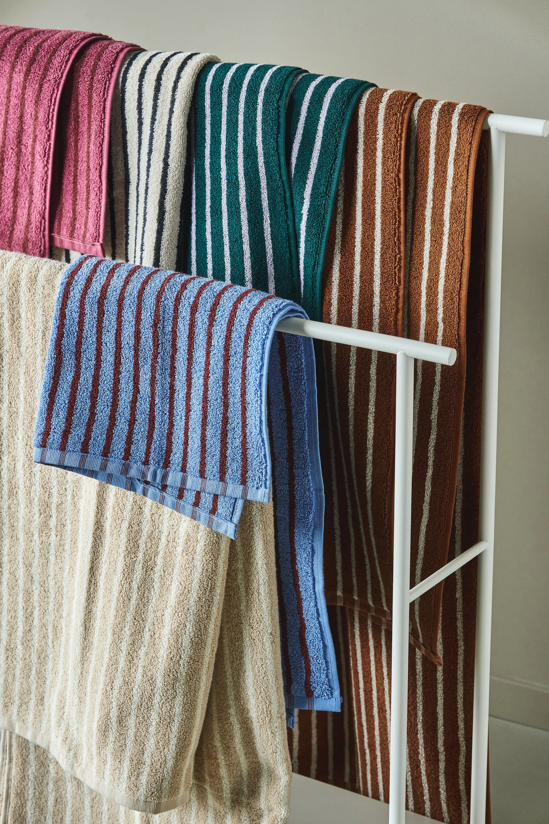 Drift handduk 30x50 cm, Blå-röd Scandi Living