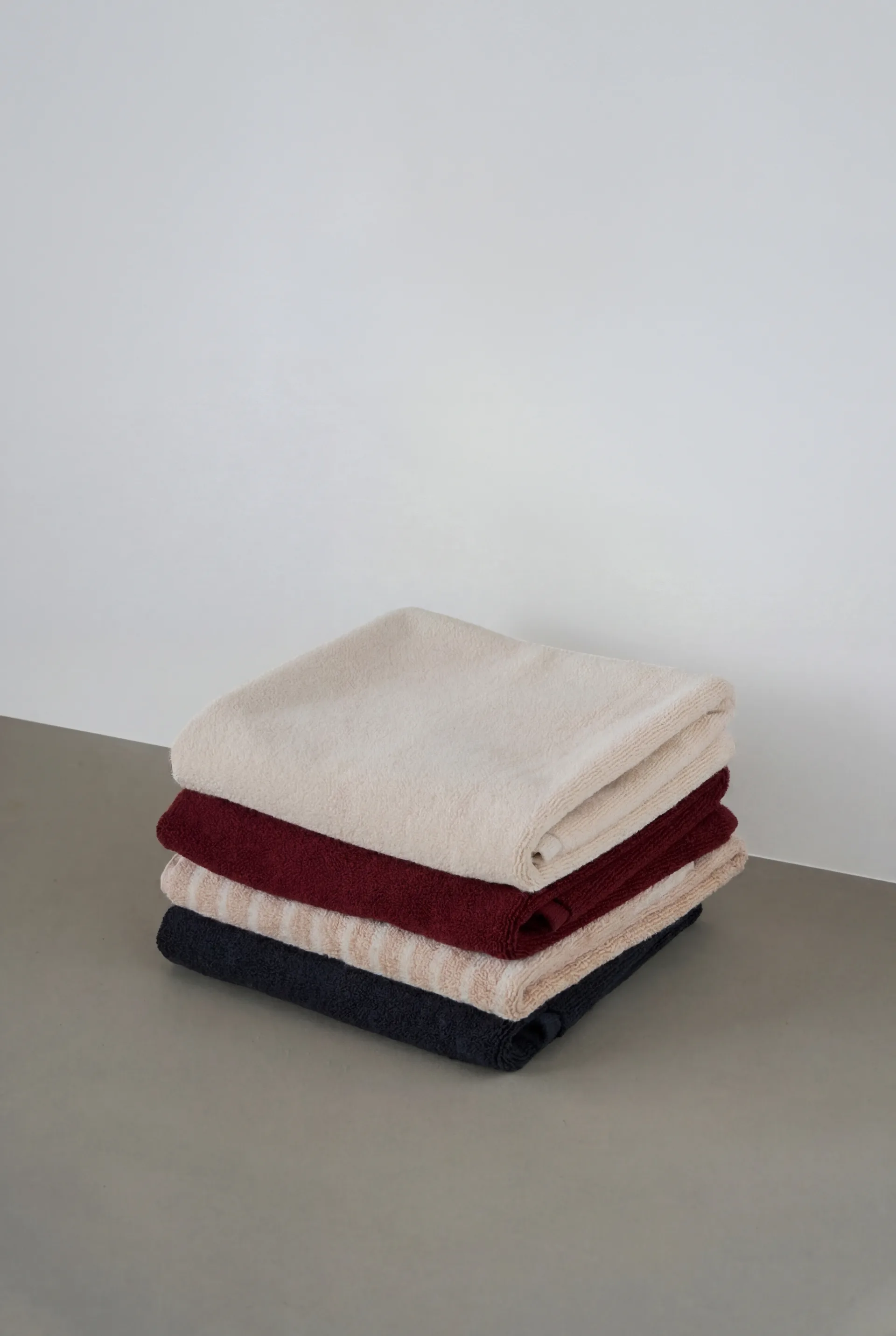 Drift handduk 50x70 cm, Röd Scandi Living