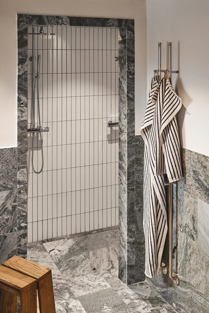 Drift handduk 50x70 cm, Vit-svart Scandi Living