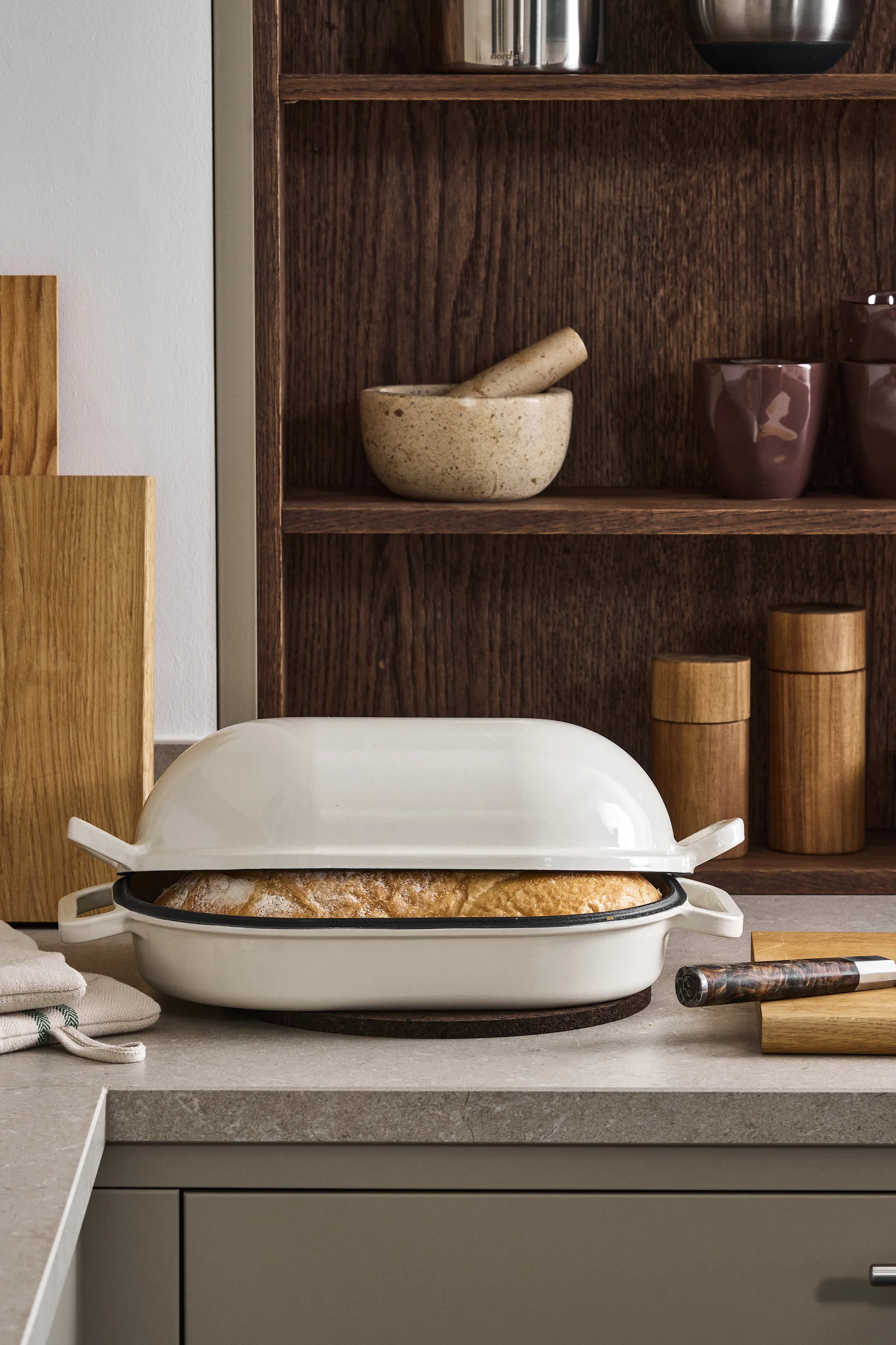 Hollow saltkvarn 13 cm, Akacia Scandi Living