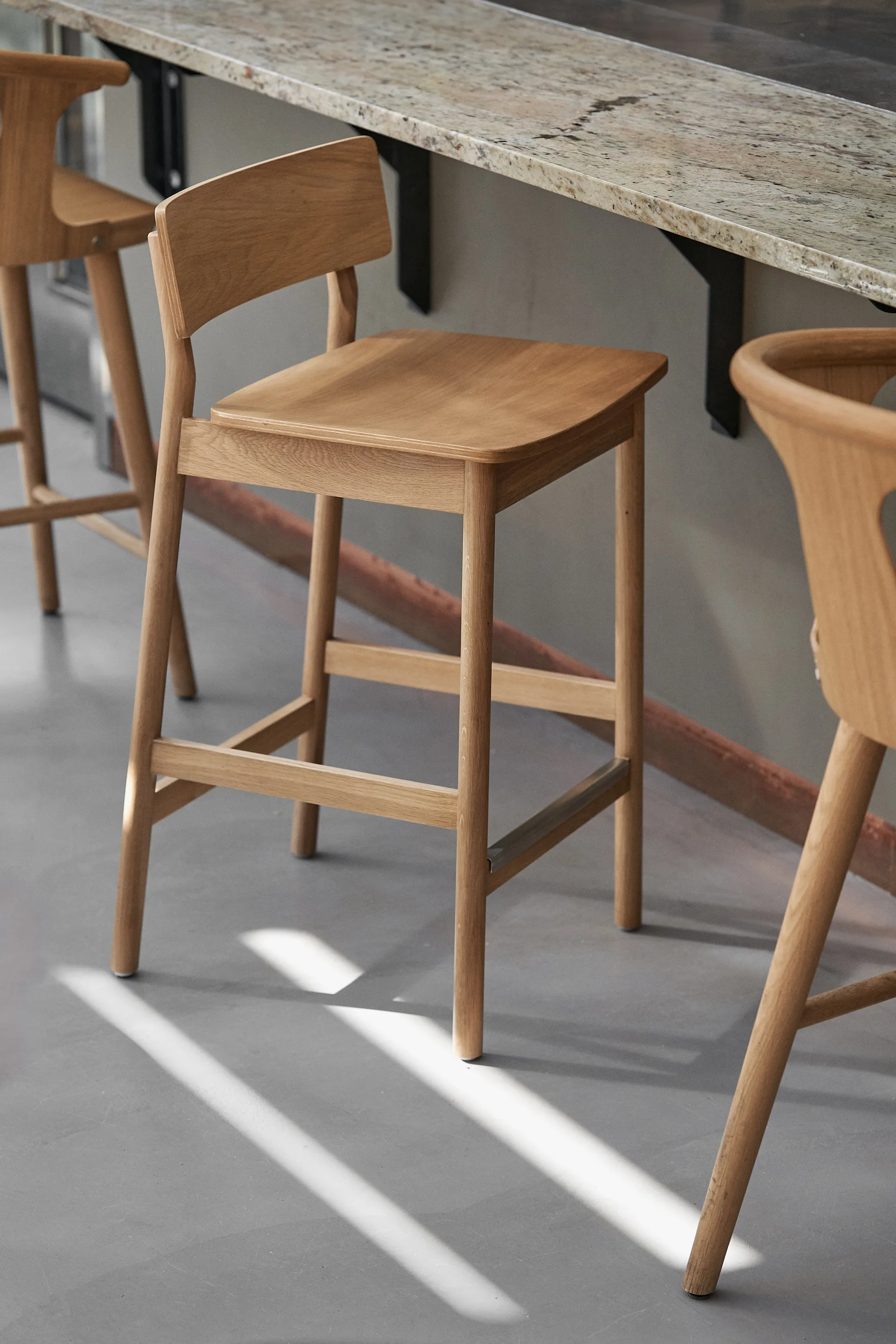 Horizon barstol 67 cm, Laqurered oak Scandi Living
