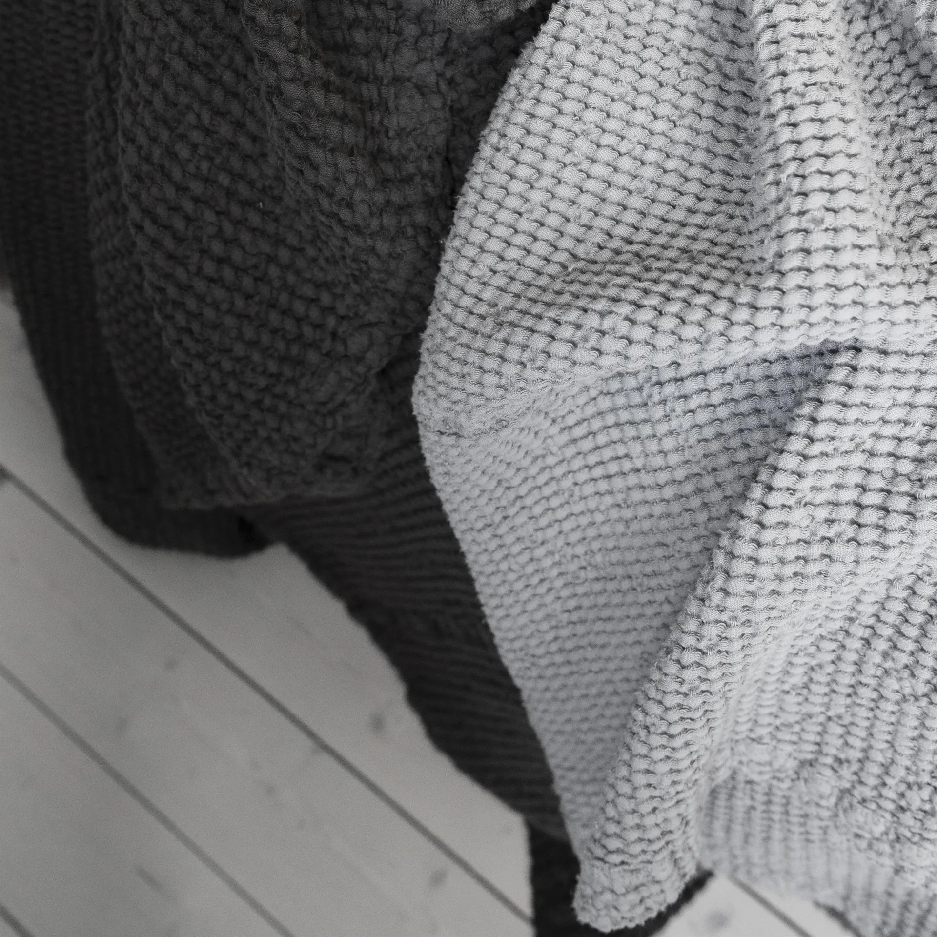 Moss överkast 260x260 cm, Charcoal (grå) Scandi Living