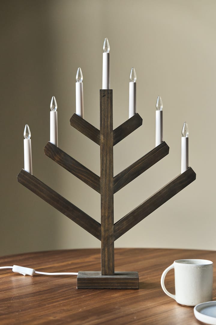 Pine adventsljusstake 62 cm - Mörkbetsad - Scandi Living