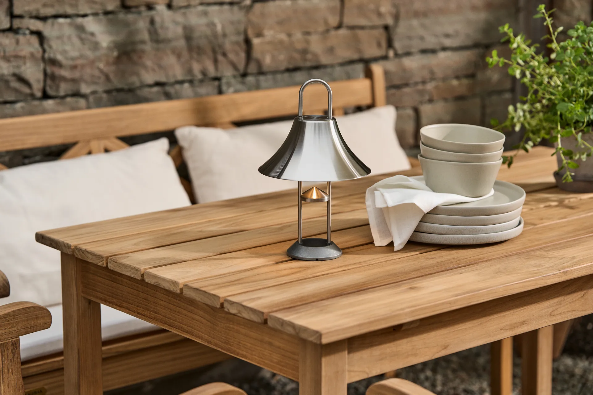 Sandsbro mattallrik Ø26 cm, Ljusgrå Scandi Living