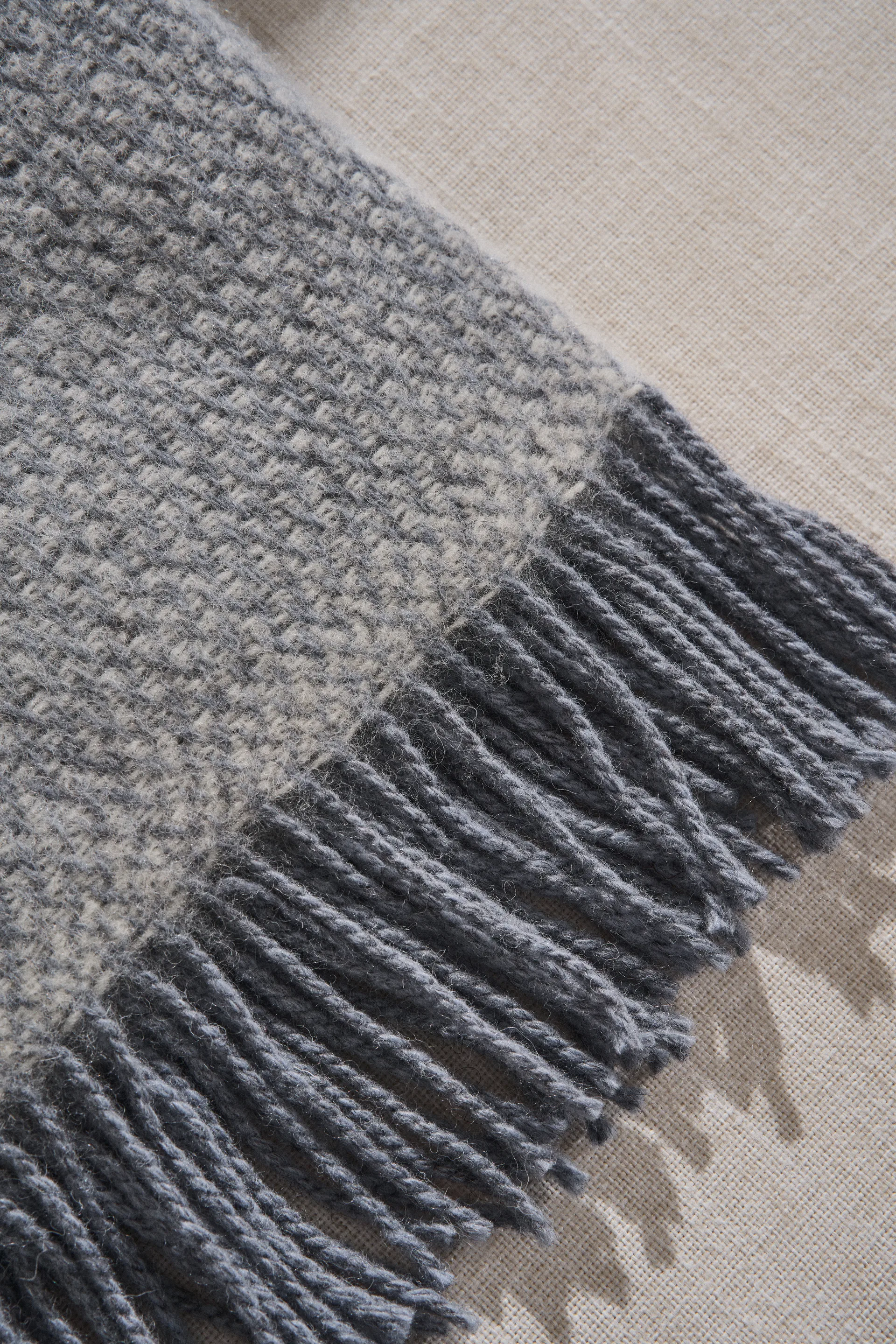 Sandstone ullpläd 130x180 cm, Duvblå Melange Scandi Living