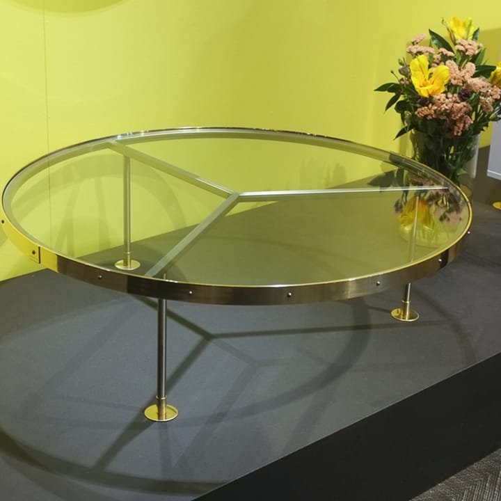 Soffbord 14 - glas, lackat stålstativ, mässingplåt - Scherlin