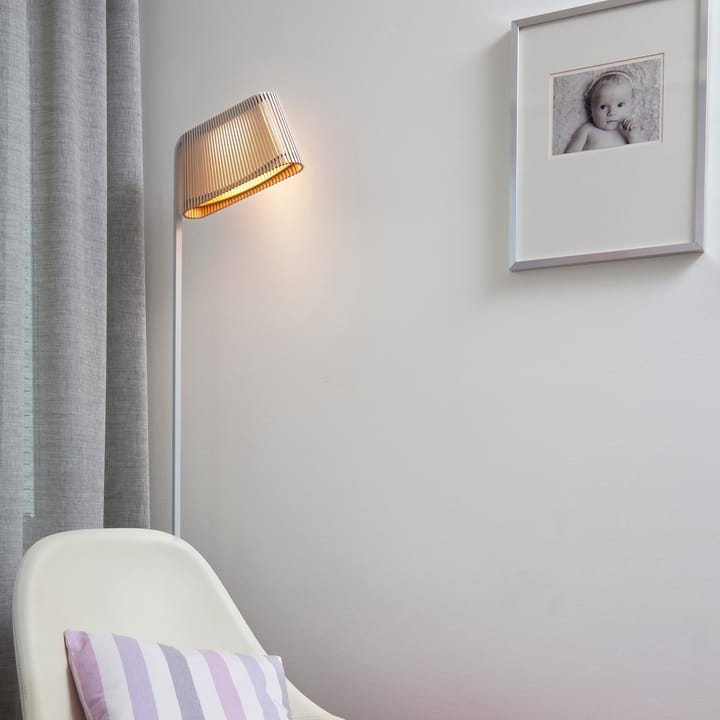 Owalo 7010 golvlampa, Natural birch Secto Design