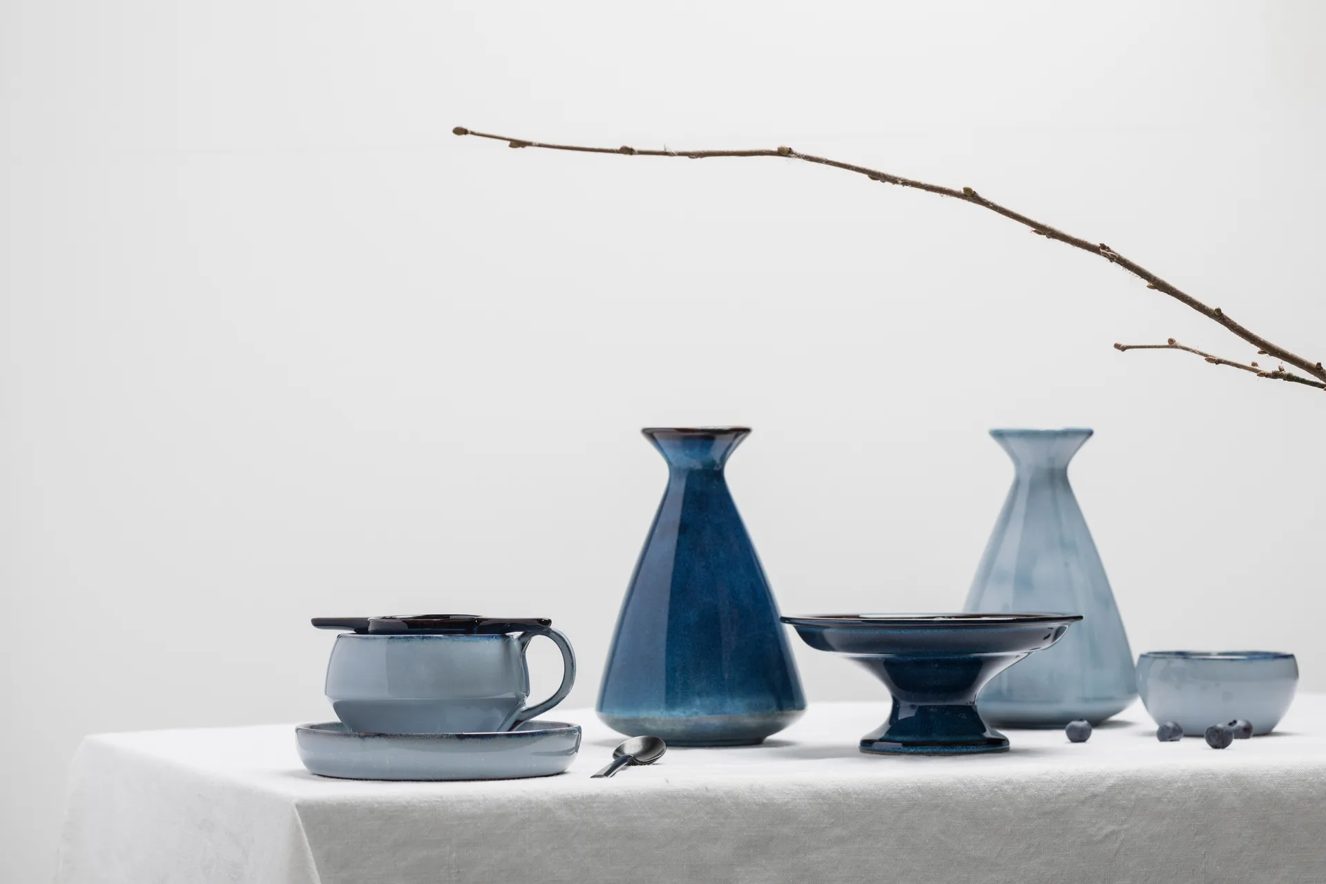 Pure kanna glaserad 75 cl, Dark Blue Serax