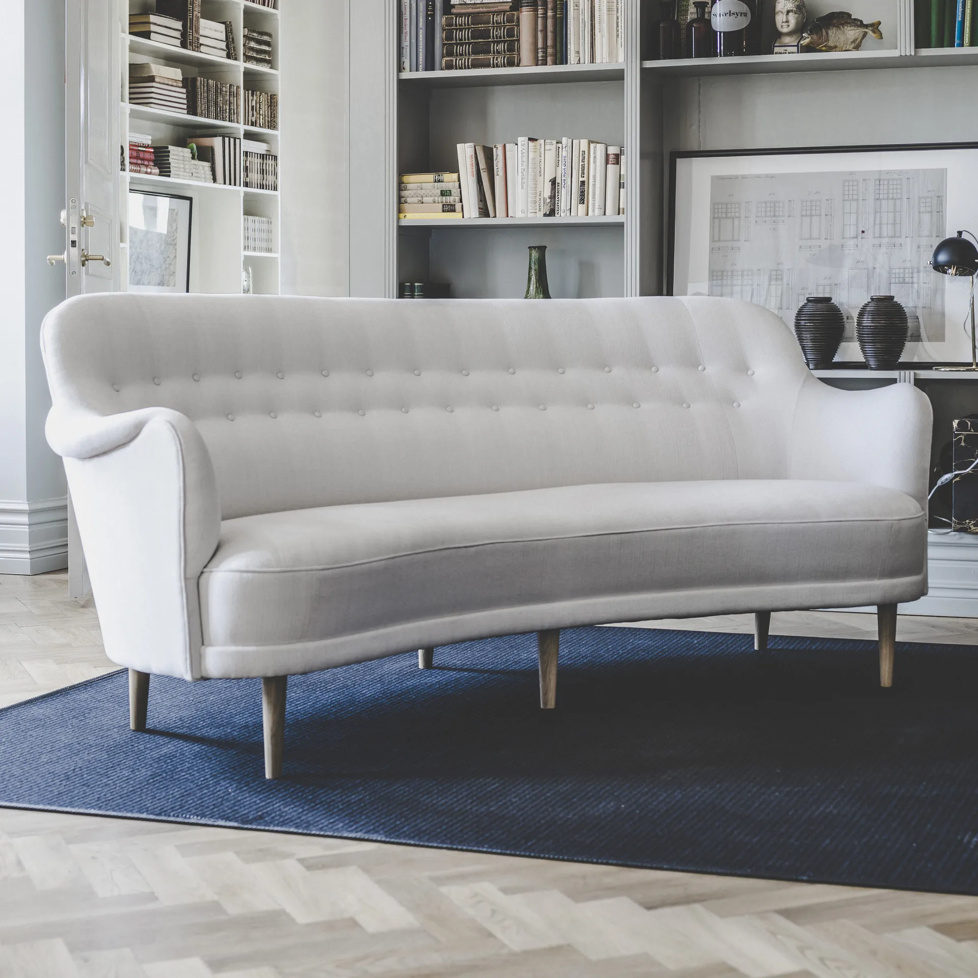 Runda Samsas soffa, tyg rami 6810 natur, ekben Sjögren