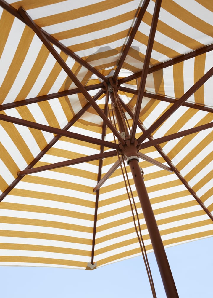 Messina parasoll - Golden Yellow Stripes Ø270 cm - Skagerak
