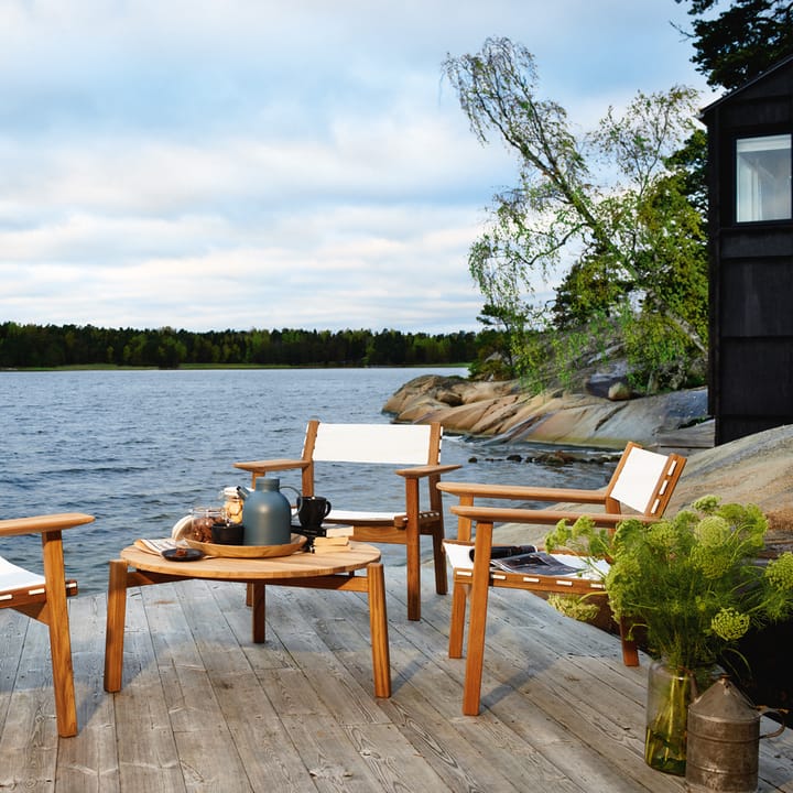 Djurö loungefåtölj, Batyline white, teak Skargaarden