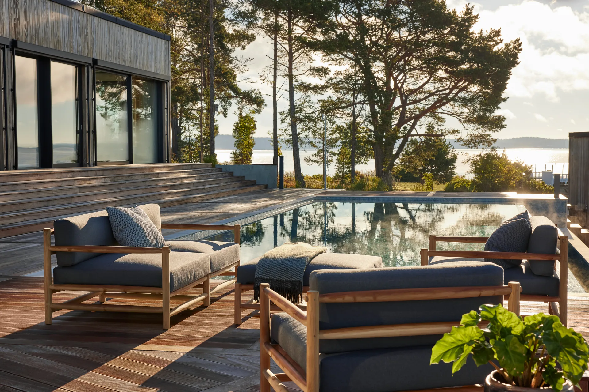 Saltholm soffa teak-gråbrun dyna,  Skargaarden