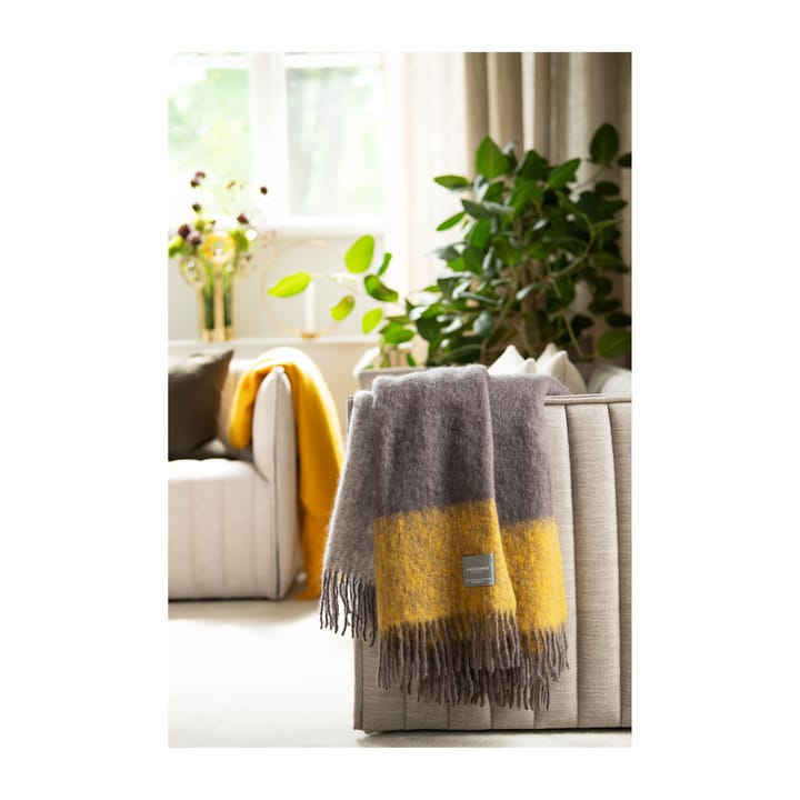 Mohair pläd - mustard & charcoal stripe - Stackelbergs
