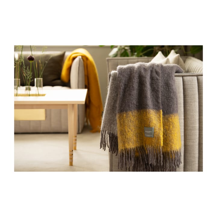 Mohair pläd - mustard & charcoal stripe - Stackelbergs