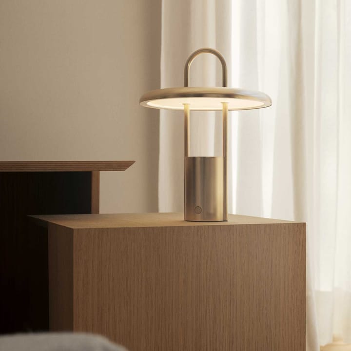 Pier LED-lampa portabel 25 cm - Brass - Stelton