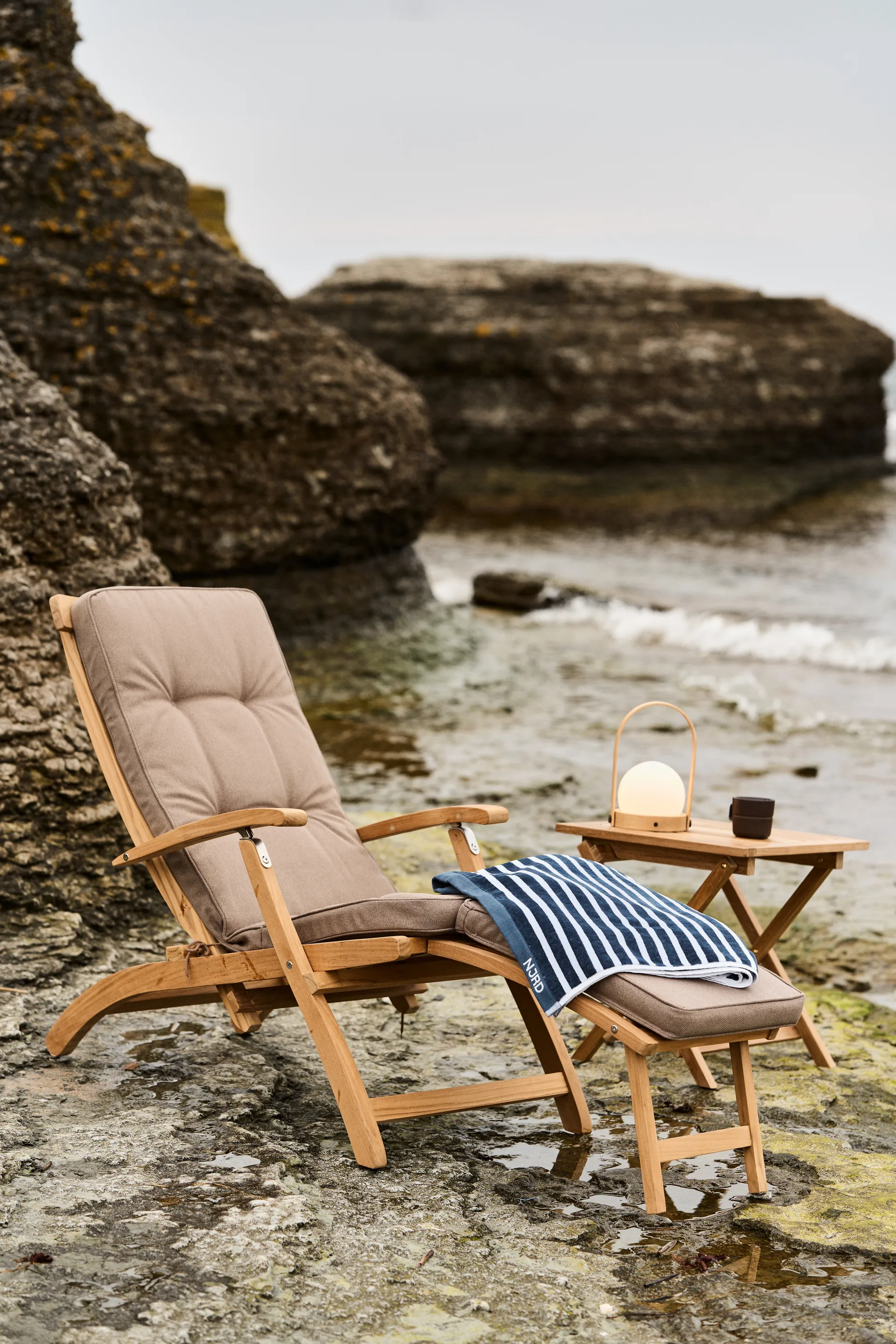 Lobby däckstol, Inkl. bricka och regnskydd Stockamöllan