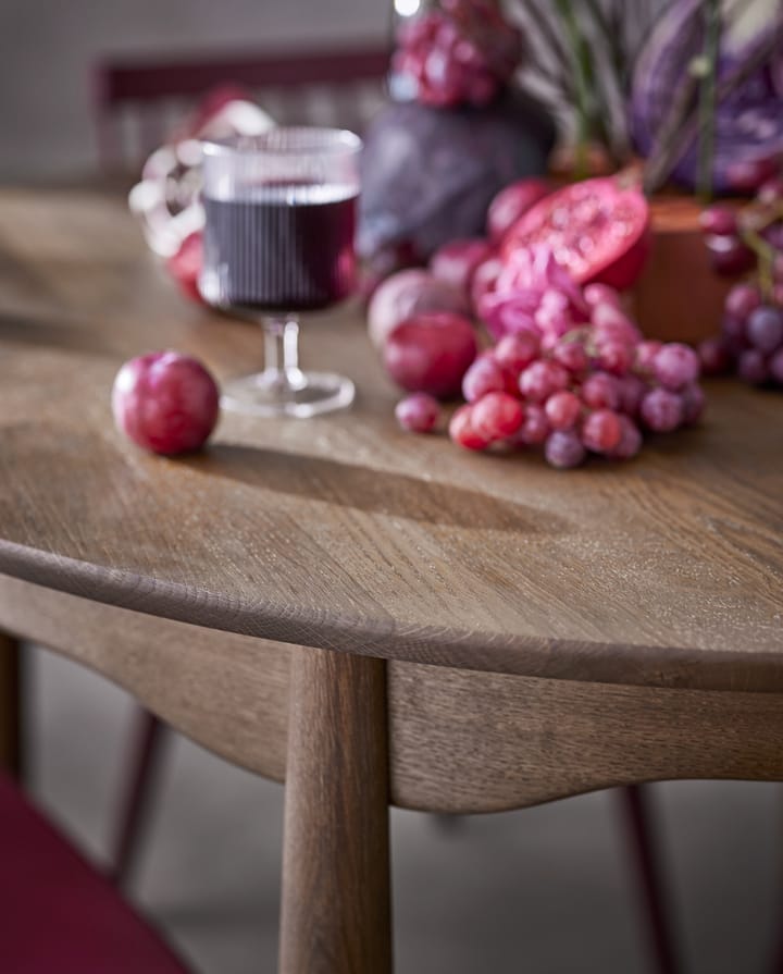 Carl matbord delbart Ø115 cm, Smoked oak Stolab