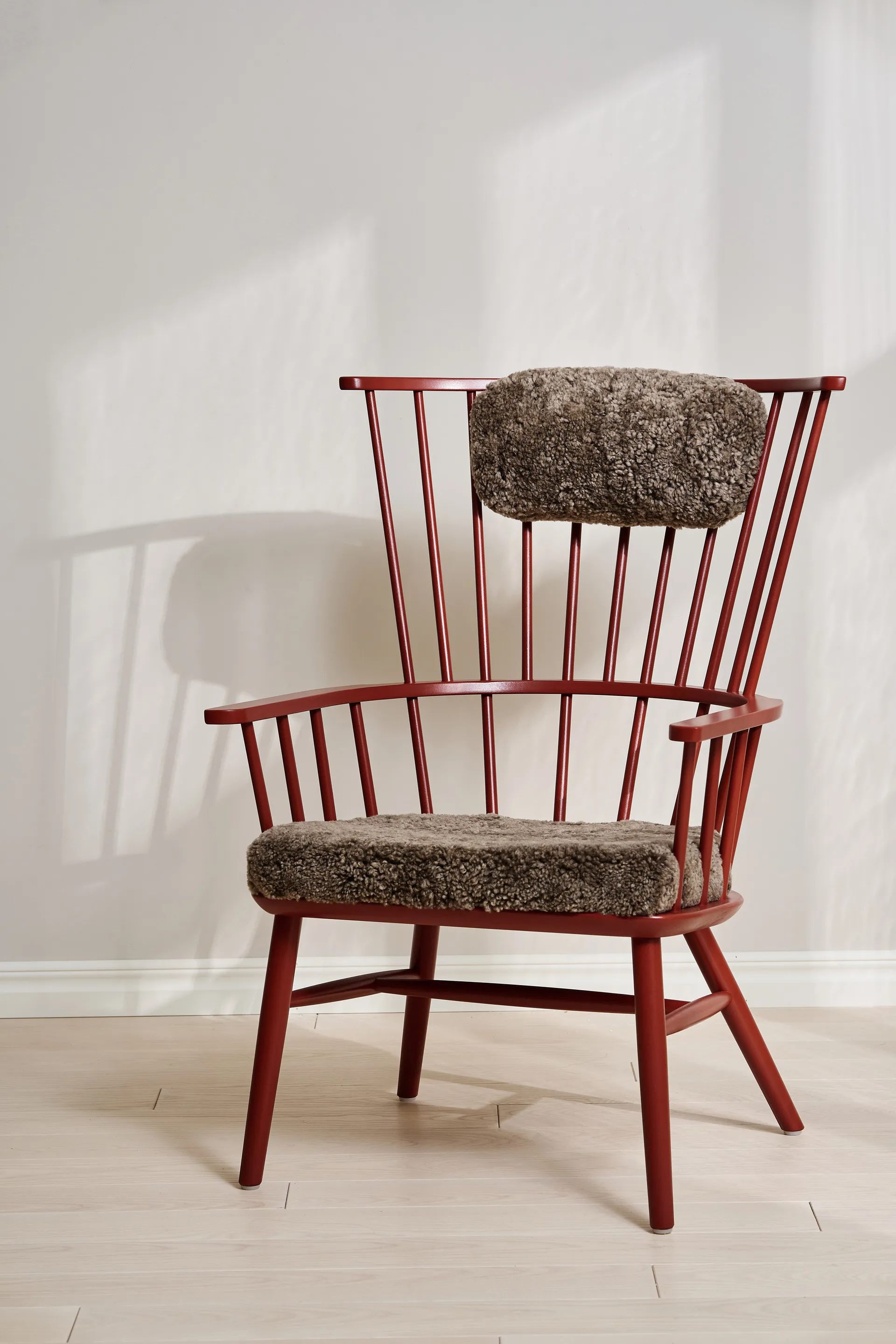 Henriette fåtölj dyna&nackkudde Svenssons faluröd-Sahara Stolab