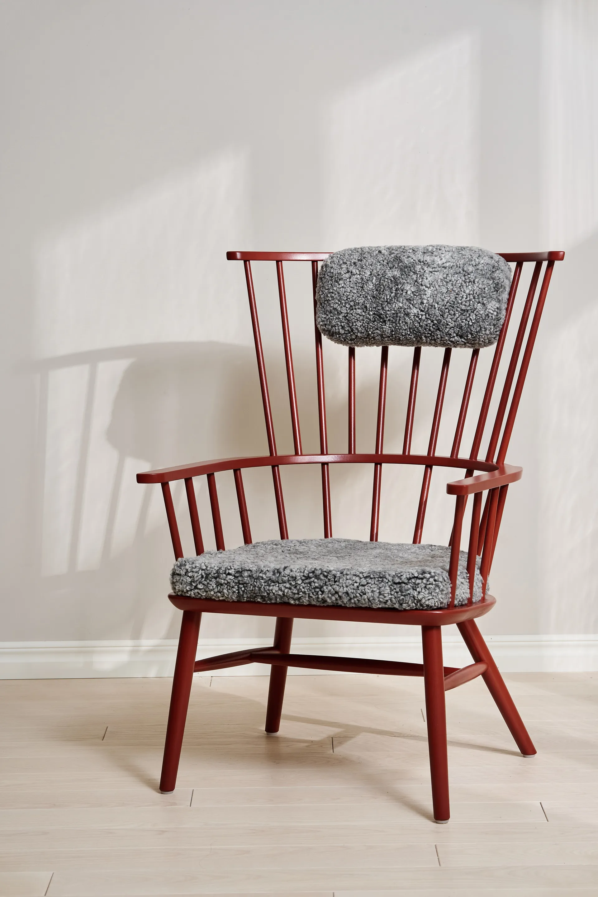 Henriette fåtölj dyna&nackkudde Svenssons faluröd-Scand. grey Stolab