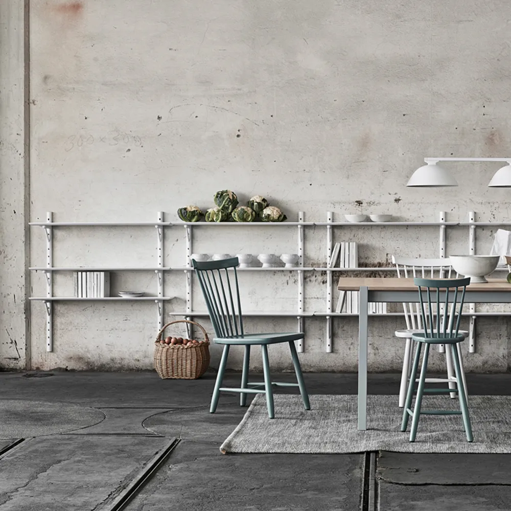 Ikon vägghylla, björk ljus mattlack, djup 21cm Stolab