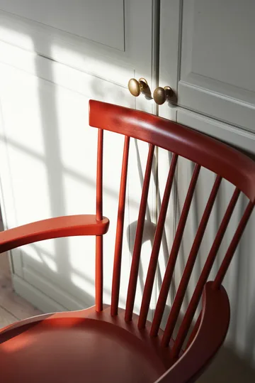 Lilla Åland karmstol - Svenssons faluröd (björk) - Stolab