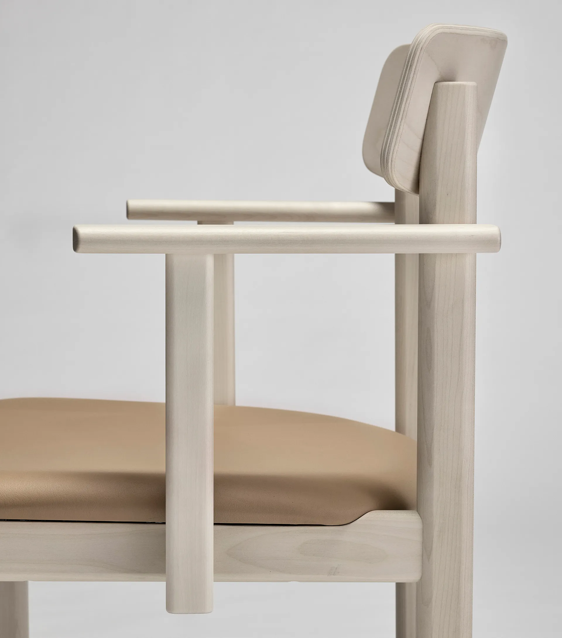 Pal karmstol, Björk ljus mattlack-Elmosoft 22030 Stolab