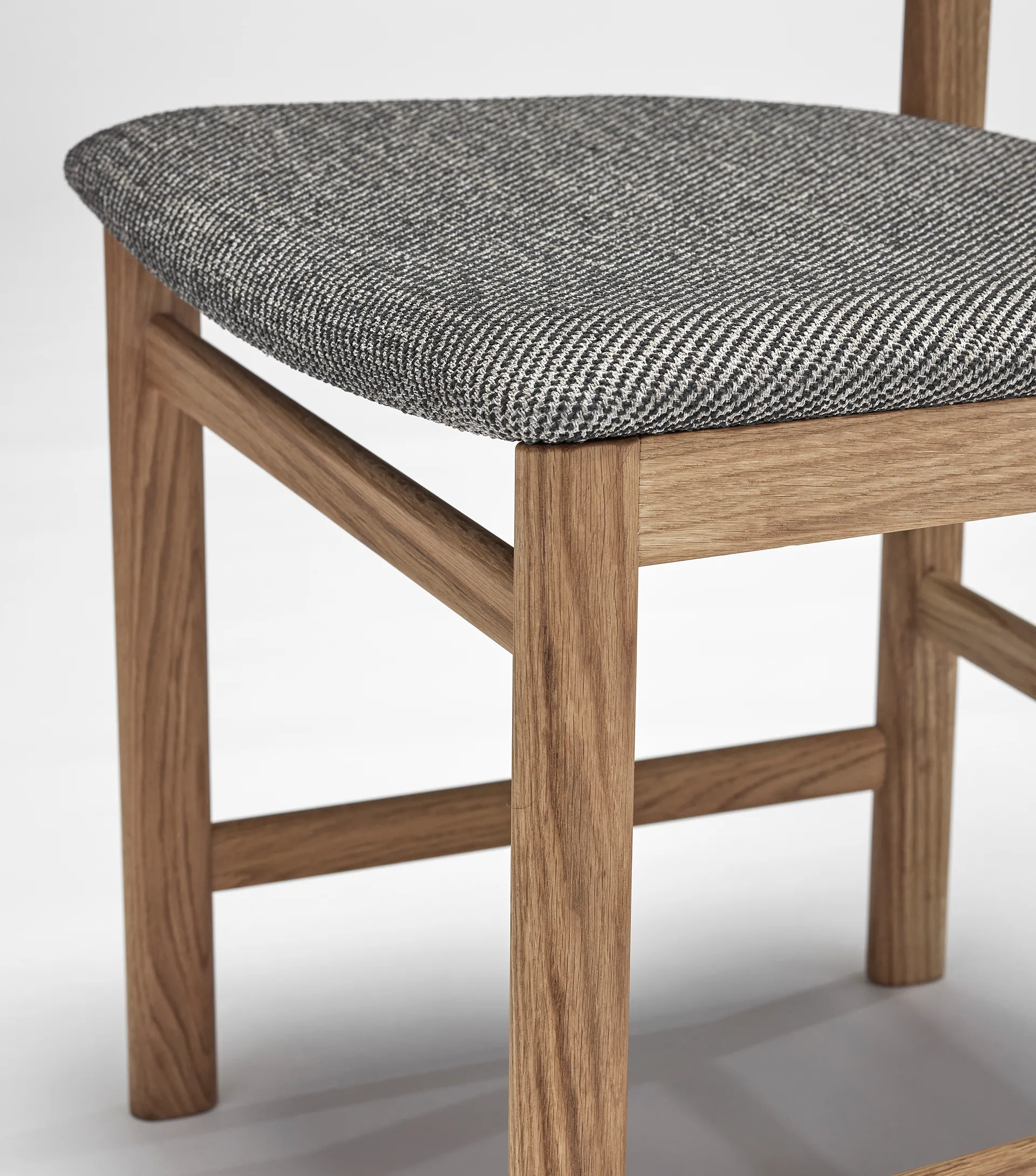 Pal stol, Ek naturell olja-Tornado V3576/02 Stolab