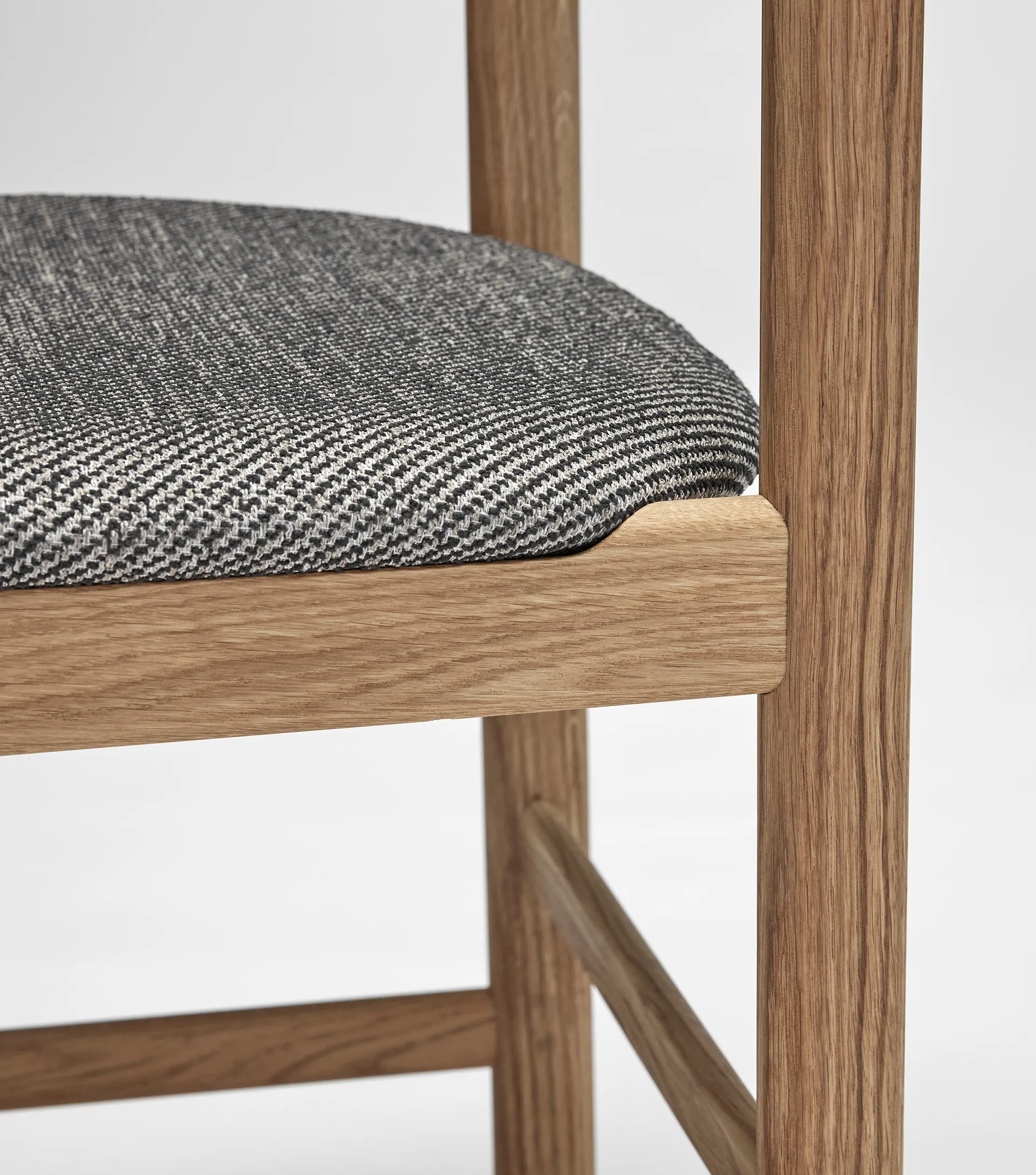 Pal stol, Ek naturell olja-Tornado V3576/02 Stolab