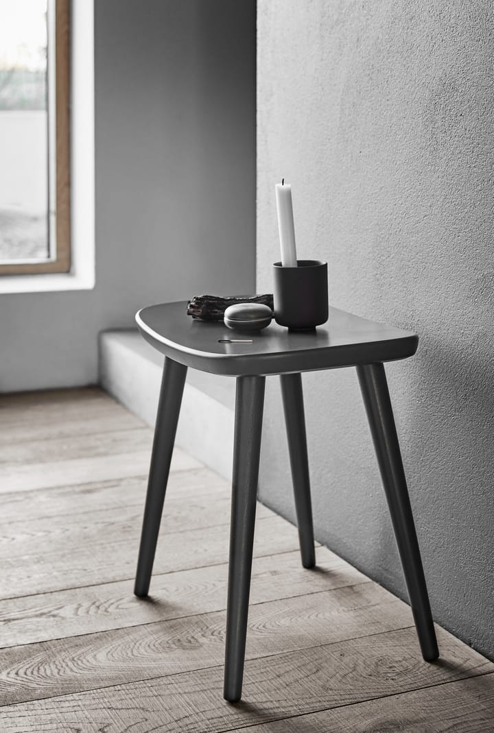 Palle pall, Mörkgrå Stolab