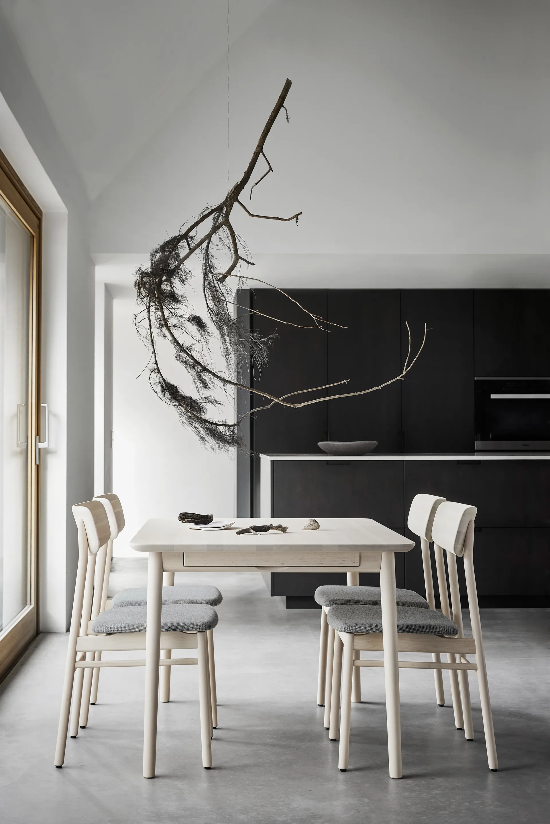 Prima Vista stol vitoljad björk, Tyg hallingdal 65-130 grå Stolab