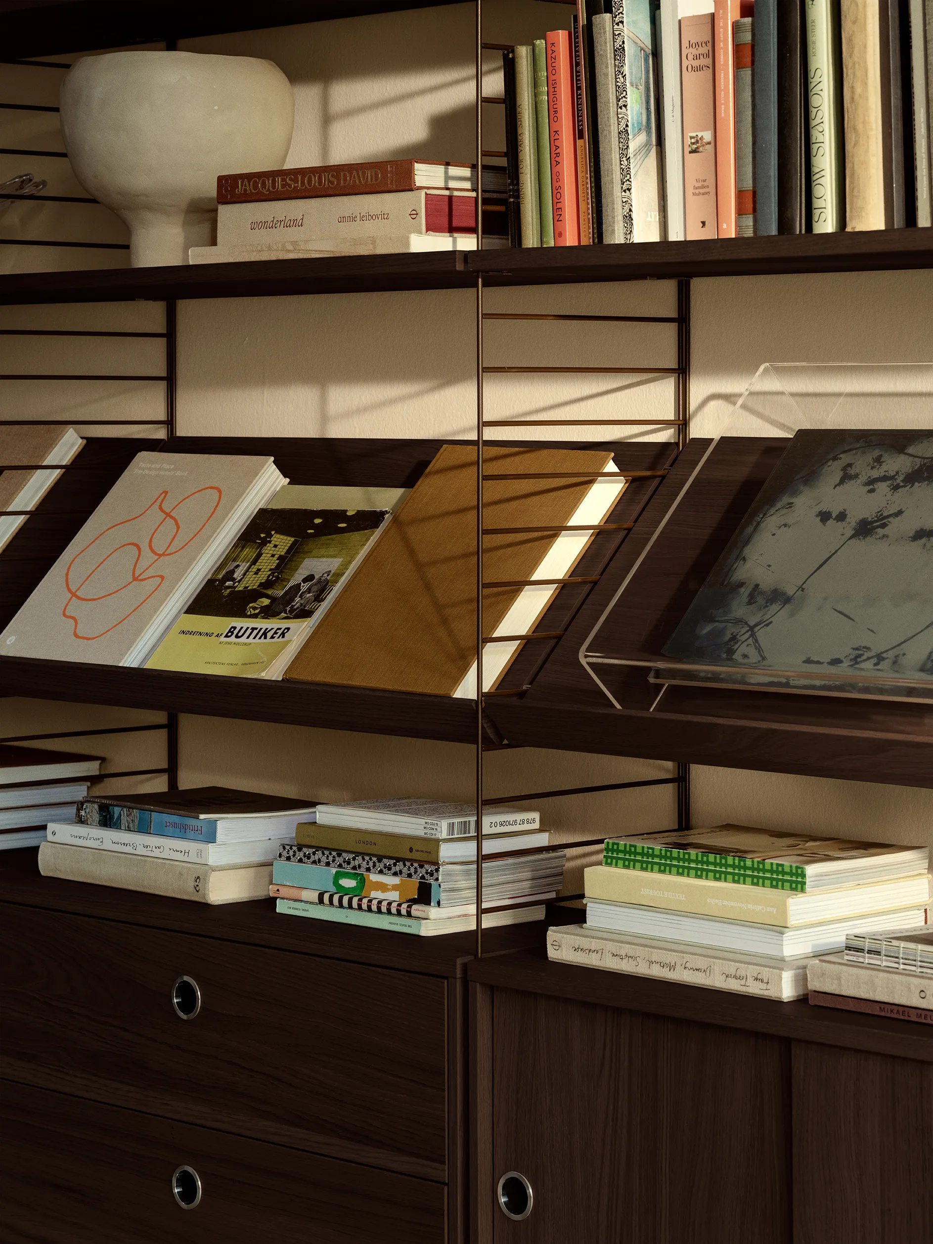 String skohylla metall, Mörkbrun, 78x30 cm String