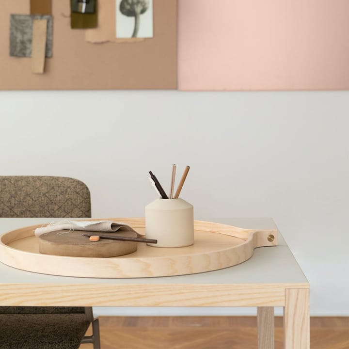 Comma bricka, soft white, liten Swedese