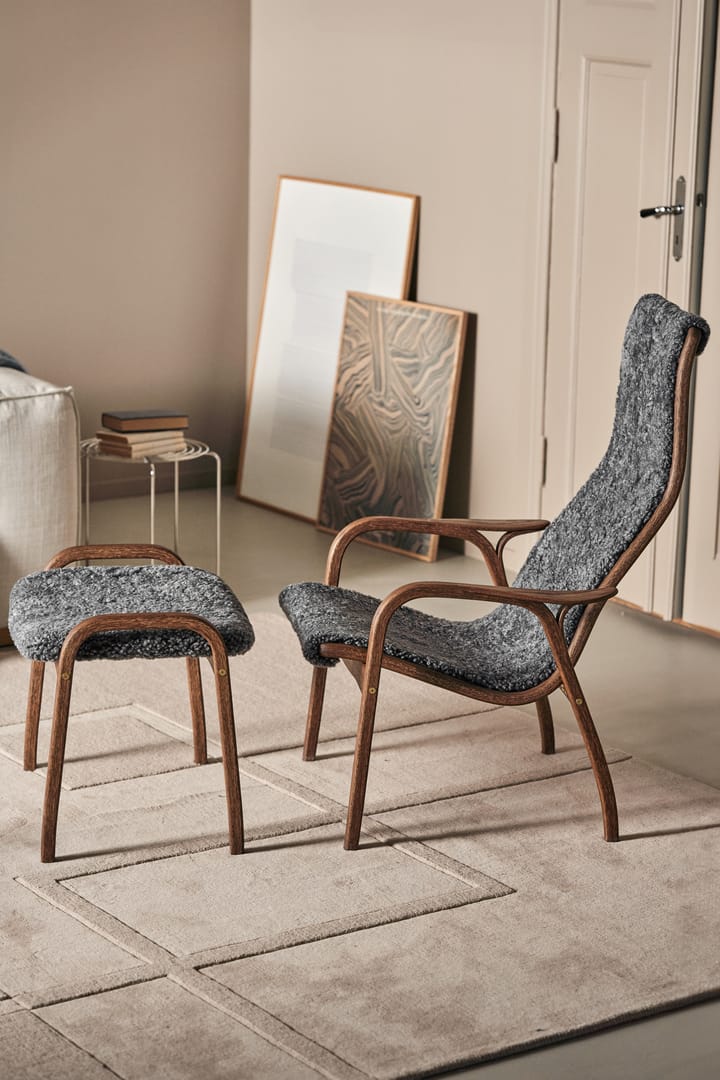 Lamino fåtölj ek/fårskinn Special Edition, Rubio Monocoat Chocolate-Charcoal Swedese