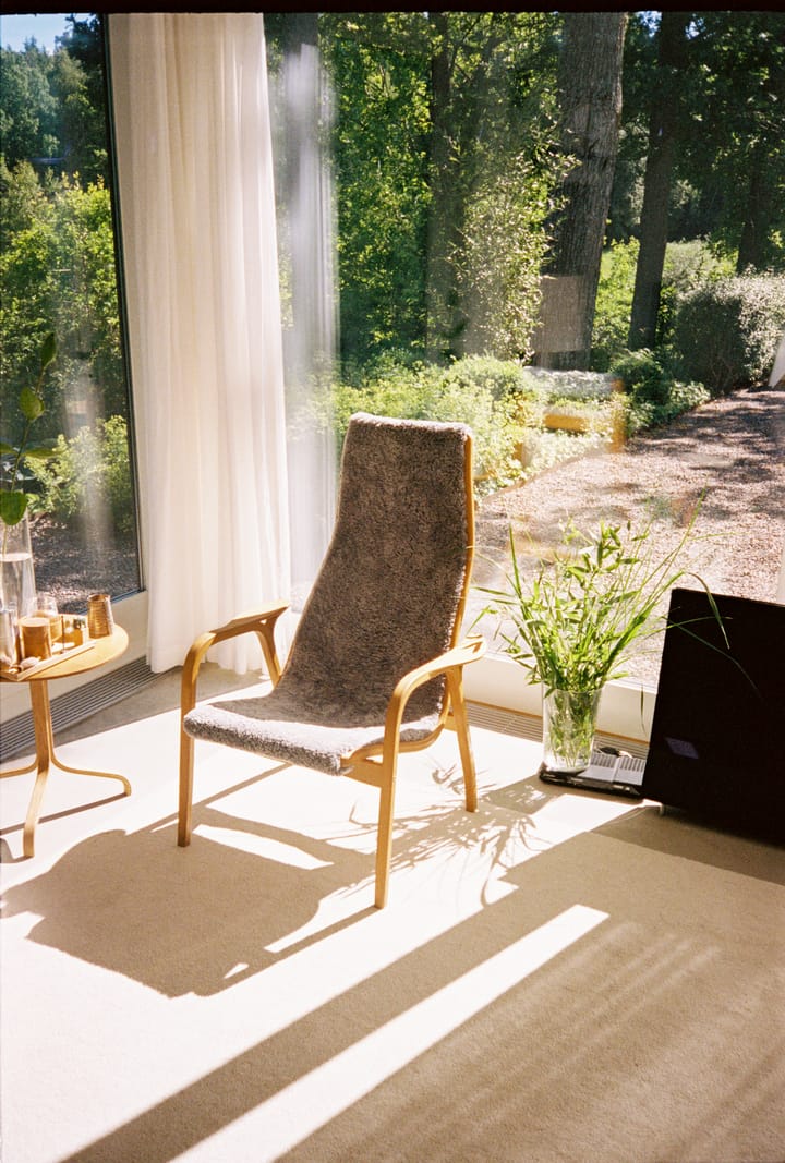 Lamino fåtölj oljad ek/fårskinn, Scandinavian Grey (grå) Swedese