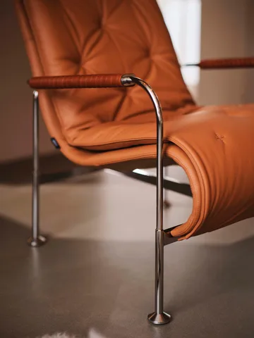 Serpentine fåtölj - Läder Elmo Soft Mörkbrun-tärnsjö Tobacco - Swedese