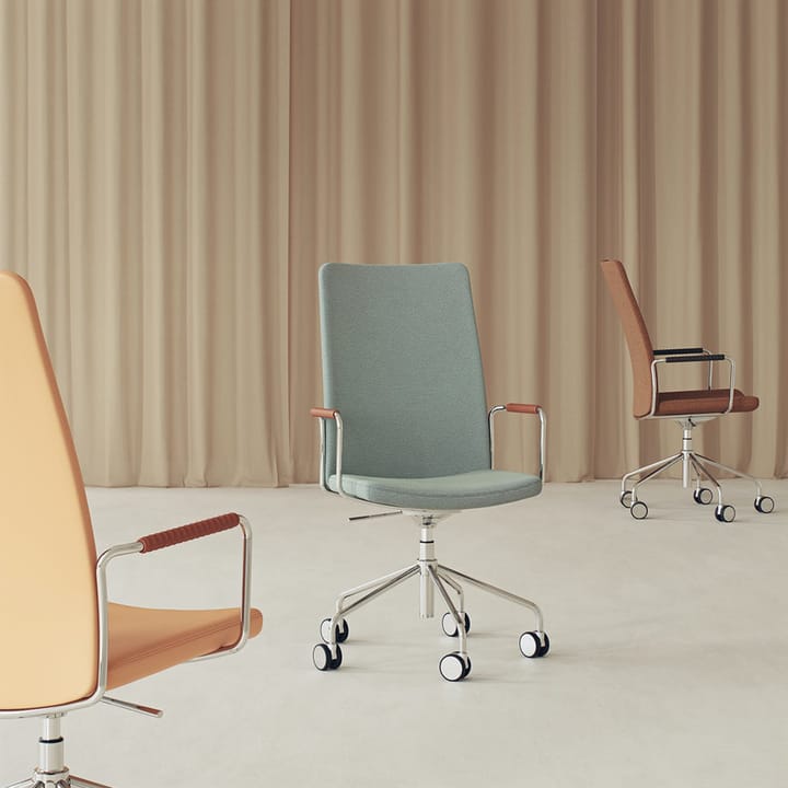 Stella hög kontorsstol höj/sänkbar utan svikt, Tyg camira main line flax 15 brun-krom Swedese