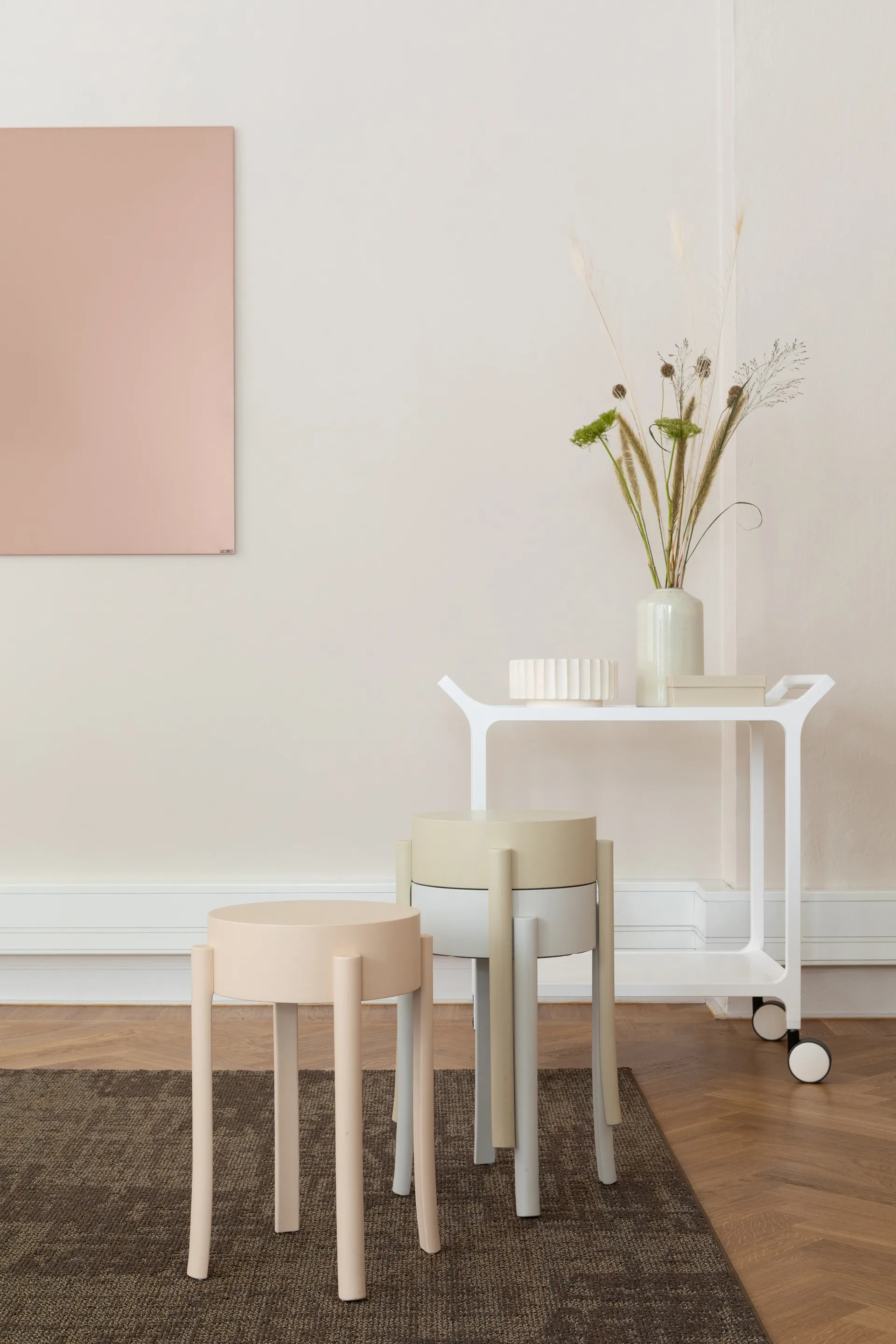 Teatime serveringsvagn, Ask vitlaserad Swedese