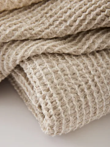 Alva handduk 50x70 cm - Beige - Tell Me More