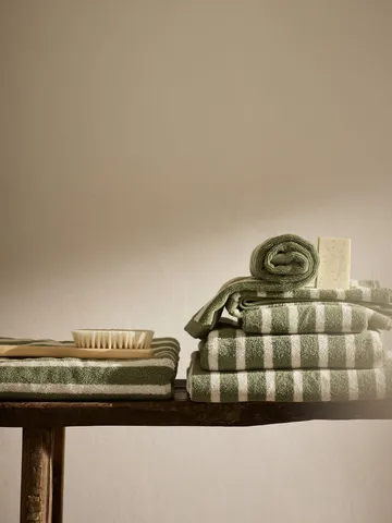 Bonnie badlakan 70x140 cm - Green - Tell Me More