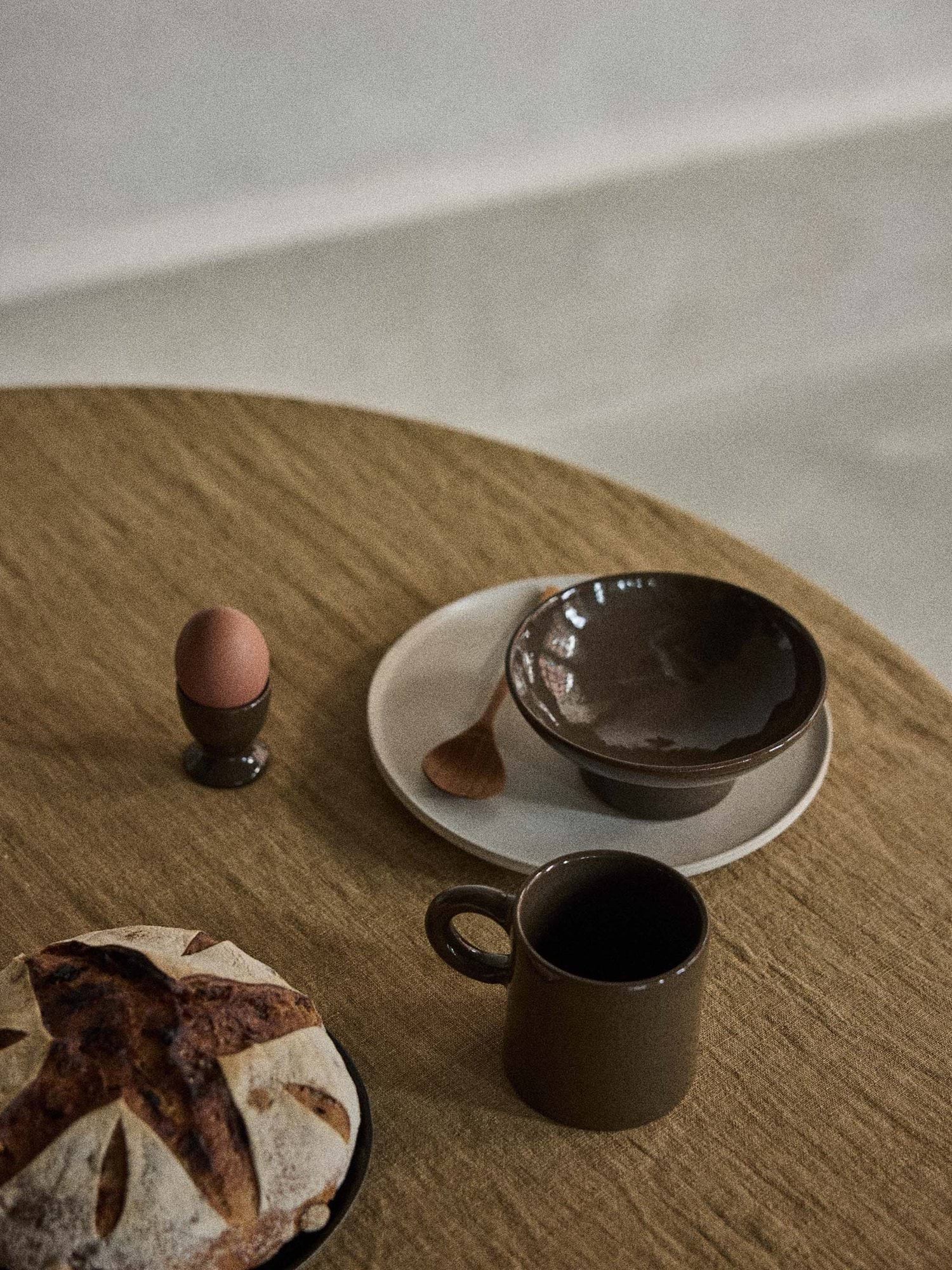 Elio äggkopp, Dark brown Tell Me More