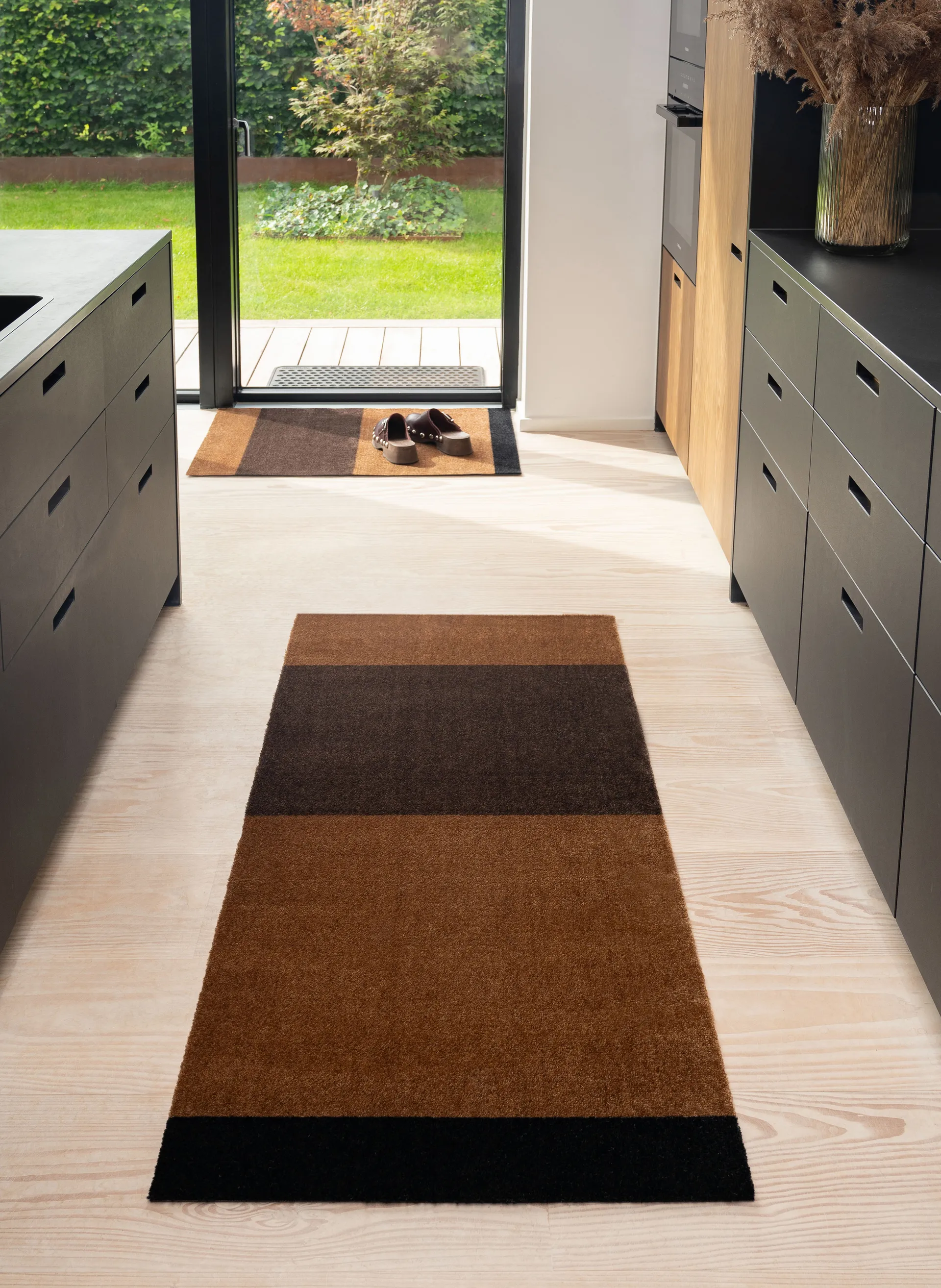 Stripes dörrmatta, Cognac-dark brown-black, 60x90 cm tica copenhagen