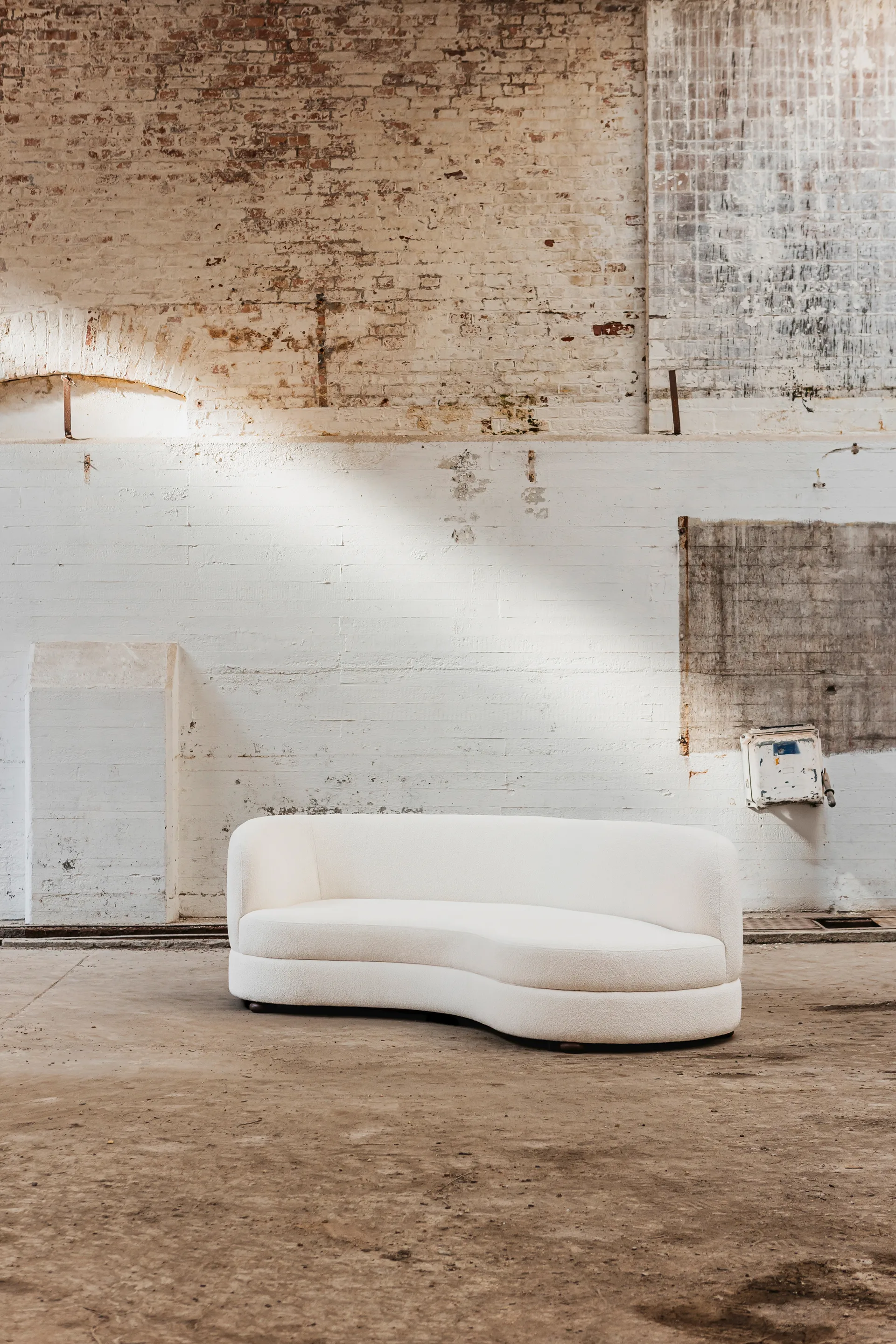 Delon soffa, Bouclé off-white Tinted