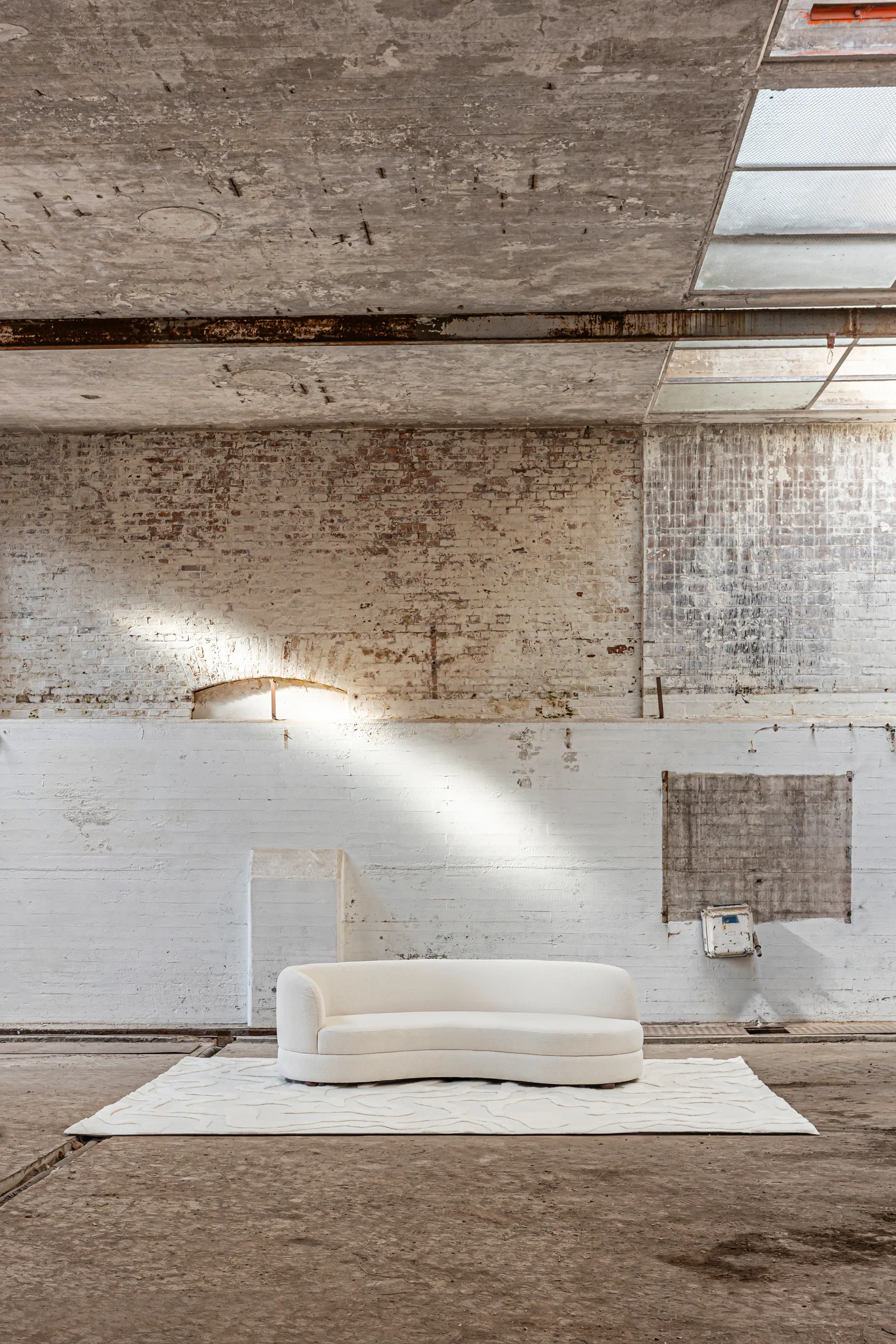 Delon soffa, Bouclé off-white Tinted