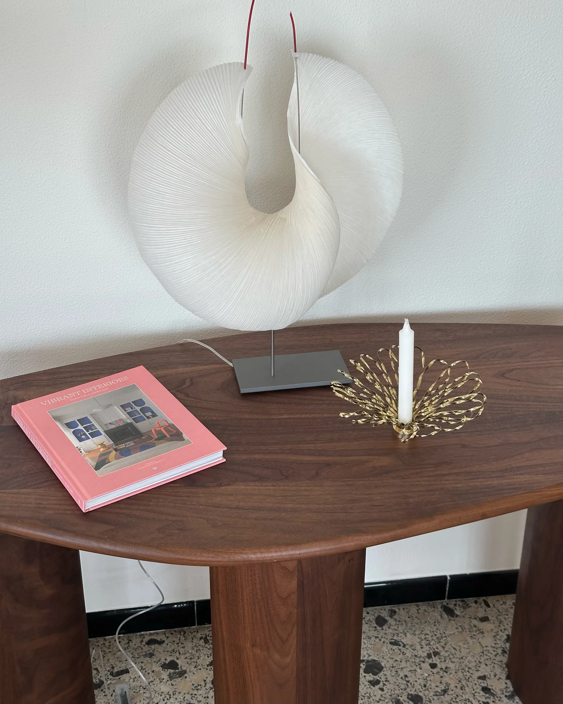 Lowe konsollbord, Valnöt dark brown Tinted