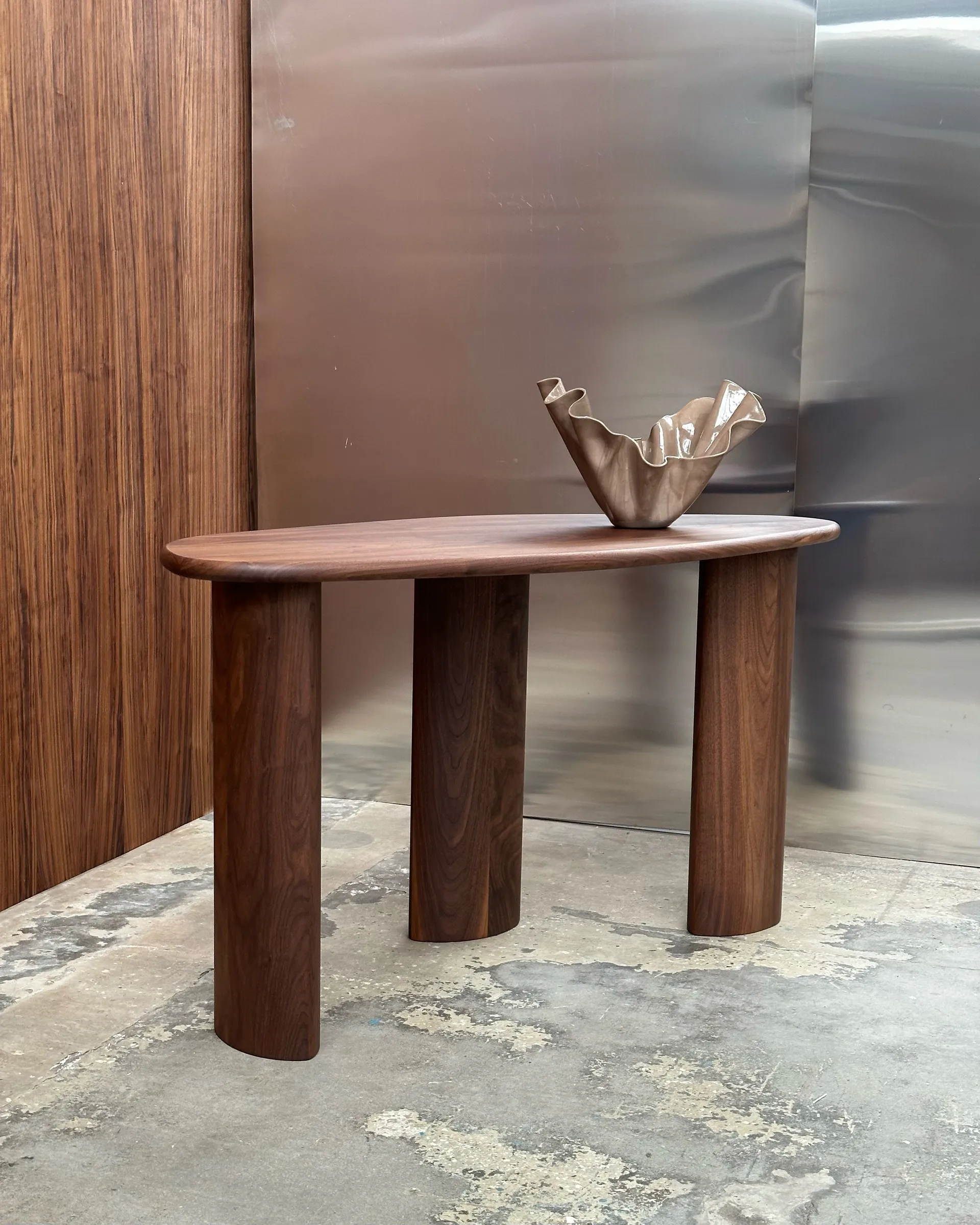 Lowe konsollbord, Valnöt dark brown Tinted