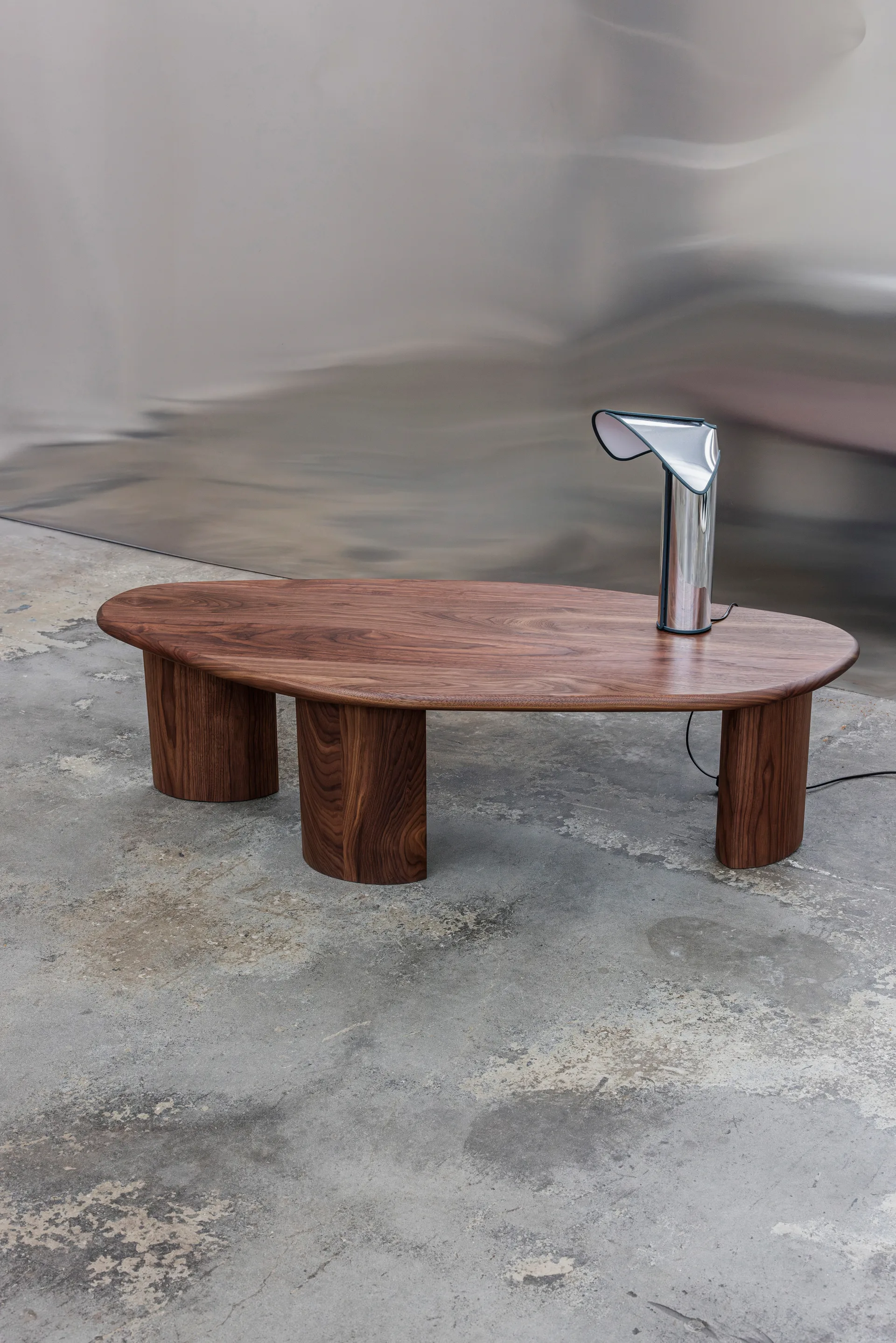 Lowe soffbord, Valnöt dark brown Tinted