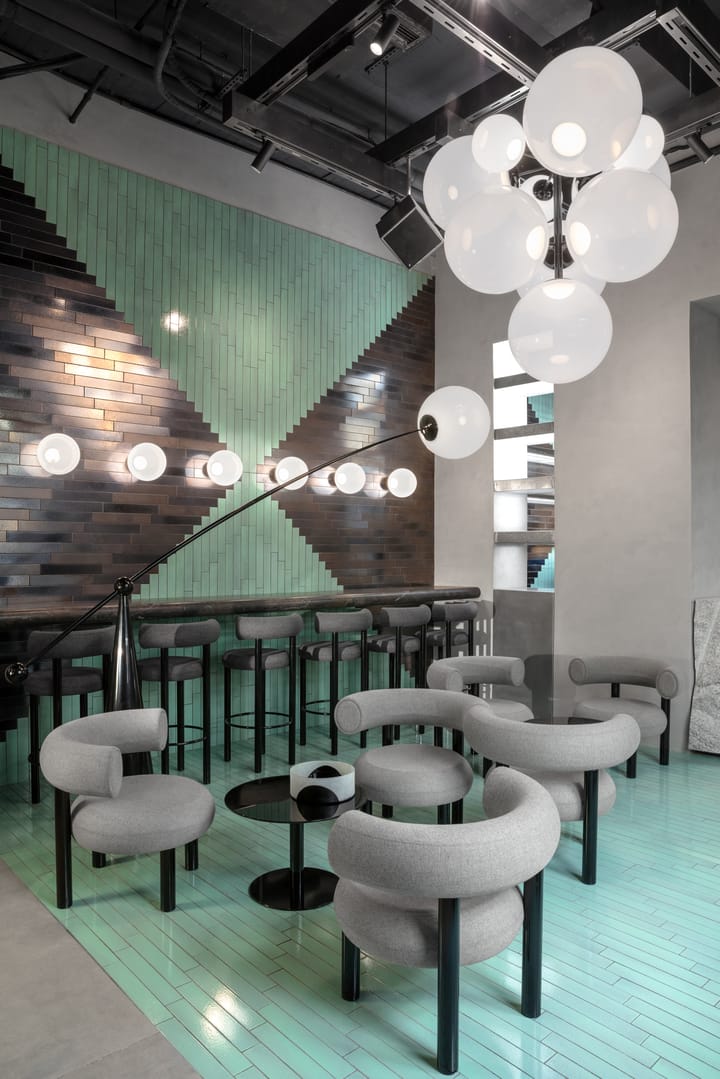 Flash soffbord runt, Svart-svart stativ Tom Dixon