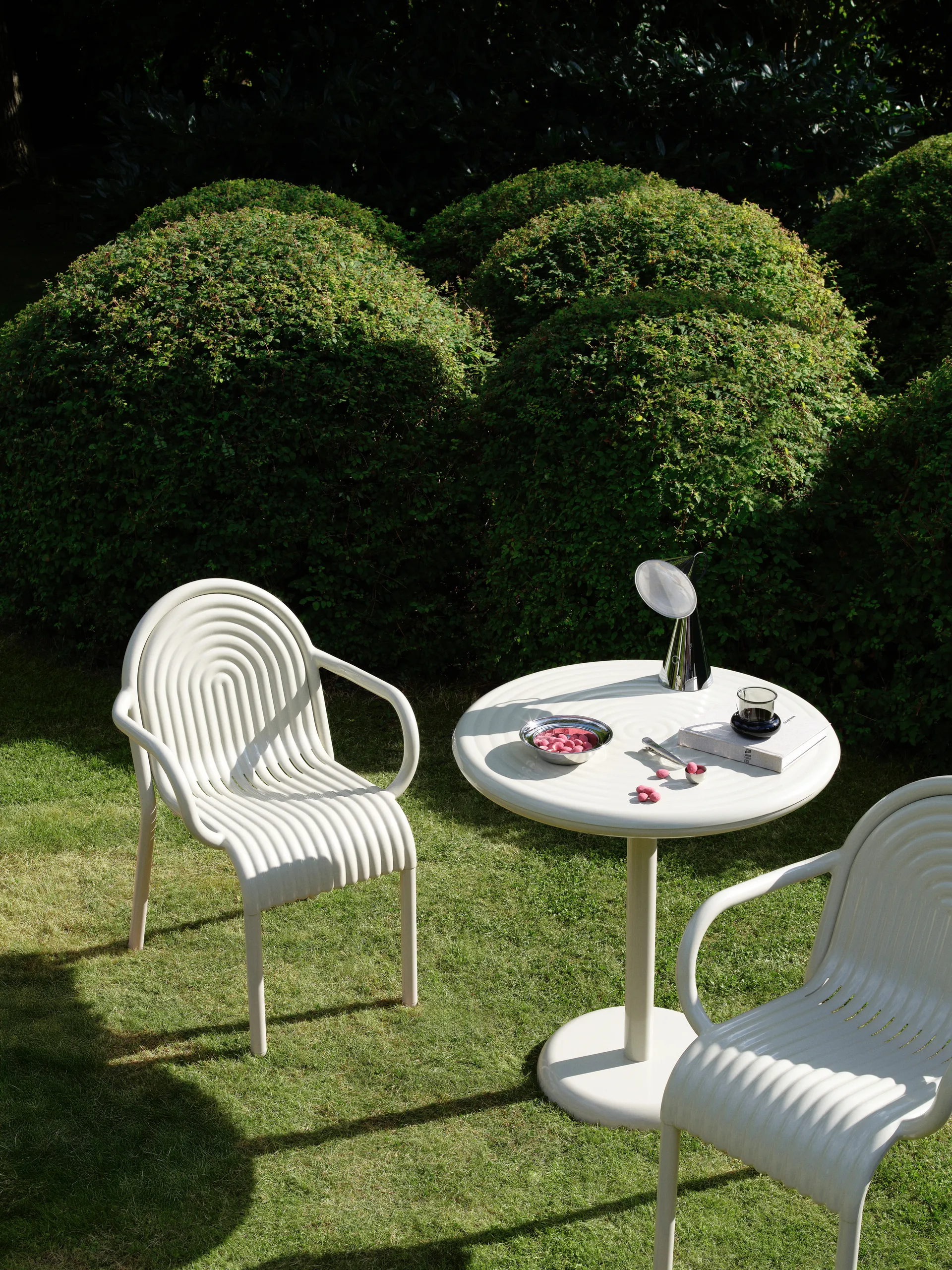 Groove cafébord runt - Putty, Ø70 cm, Bordsskiva Tom Dixon