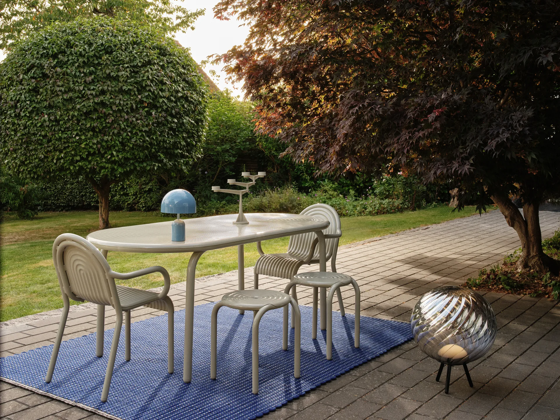 Groove Obround matbord - Putty, 86x186 cm, Bordsskiva Tom Dixon